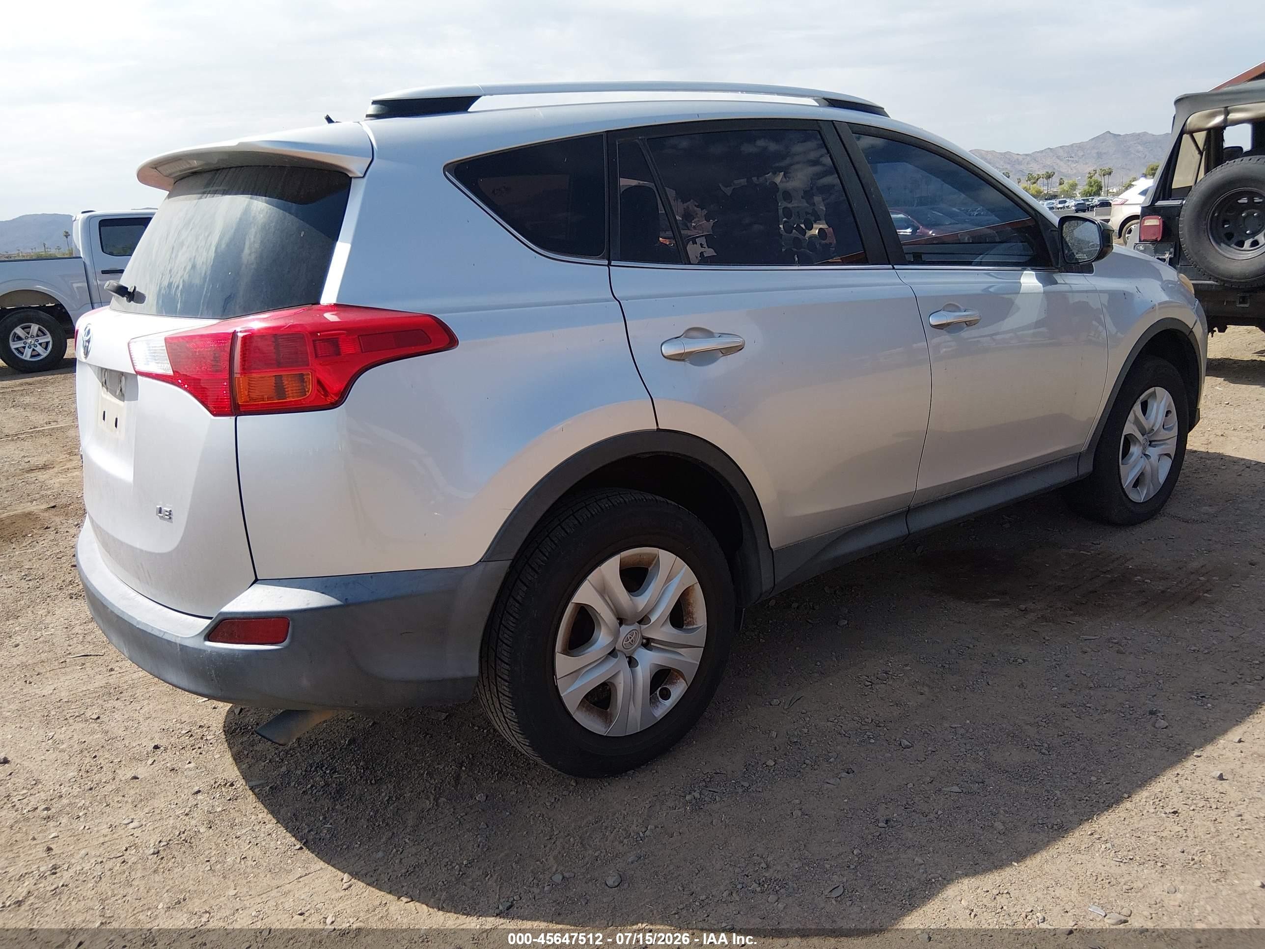 2013 Toyota Rav4 Le Серебряный vin: JTMZFREV8D5014252