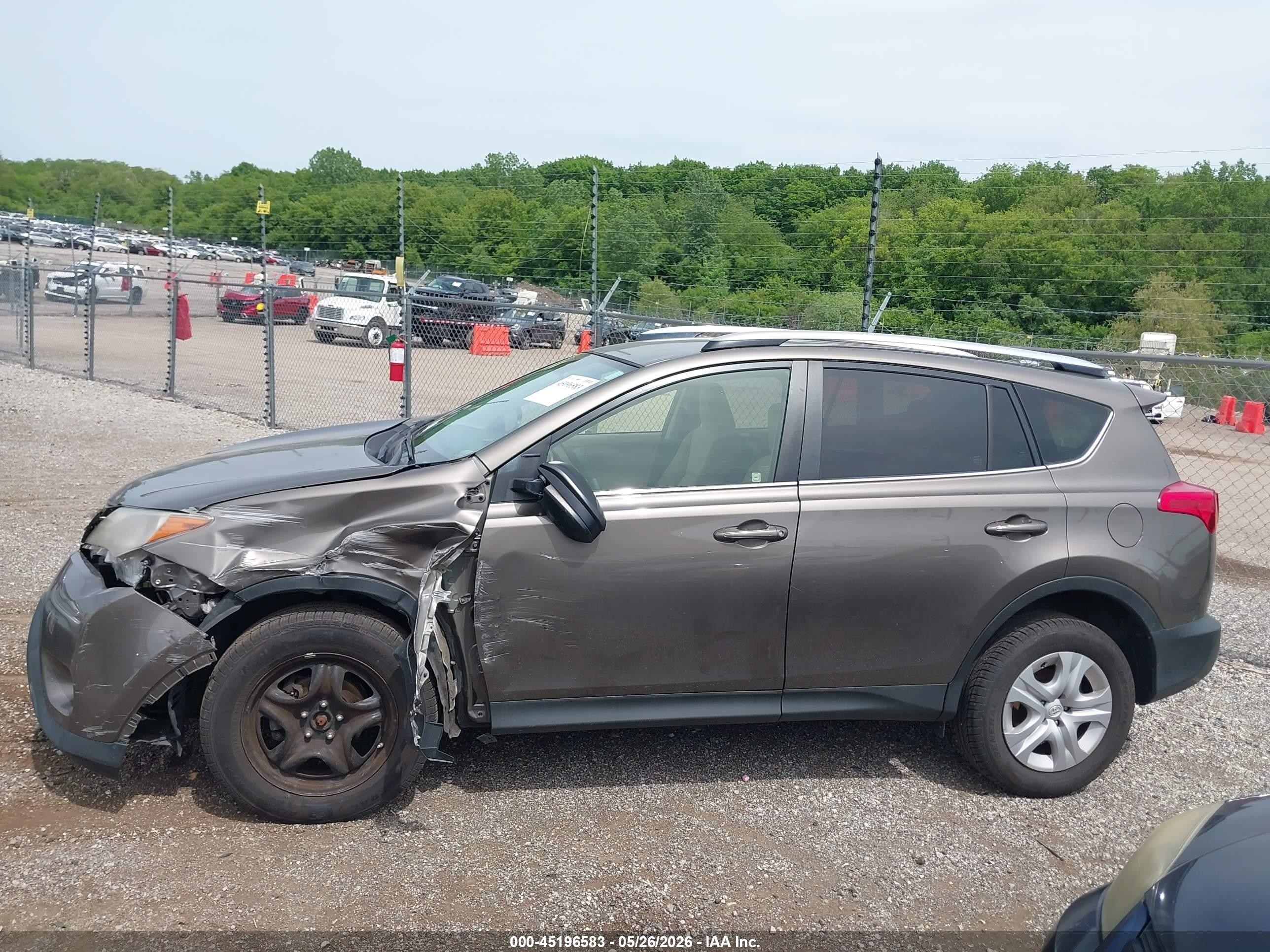 2013 Toyota Rav4 Le Brown vin: JTMZFREV8DD003404