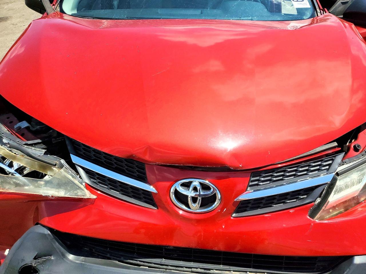 2014 Toyota Rav4 Le Красный vin: JTMZFREV8EJ000375