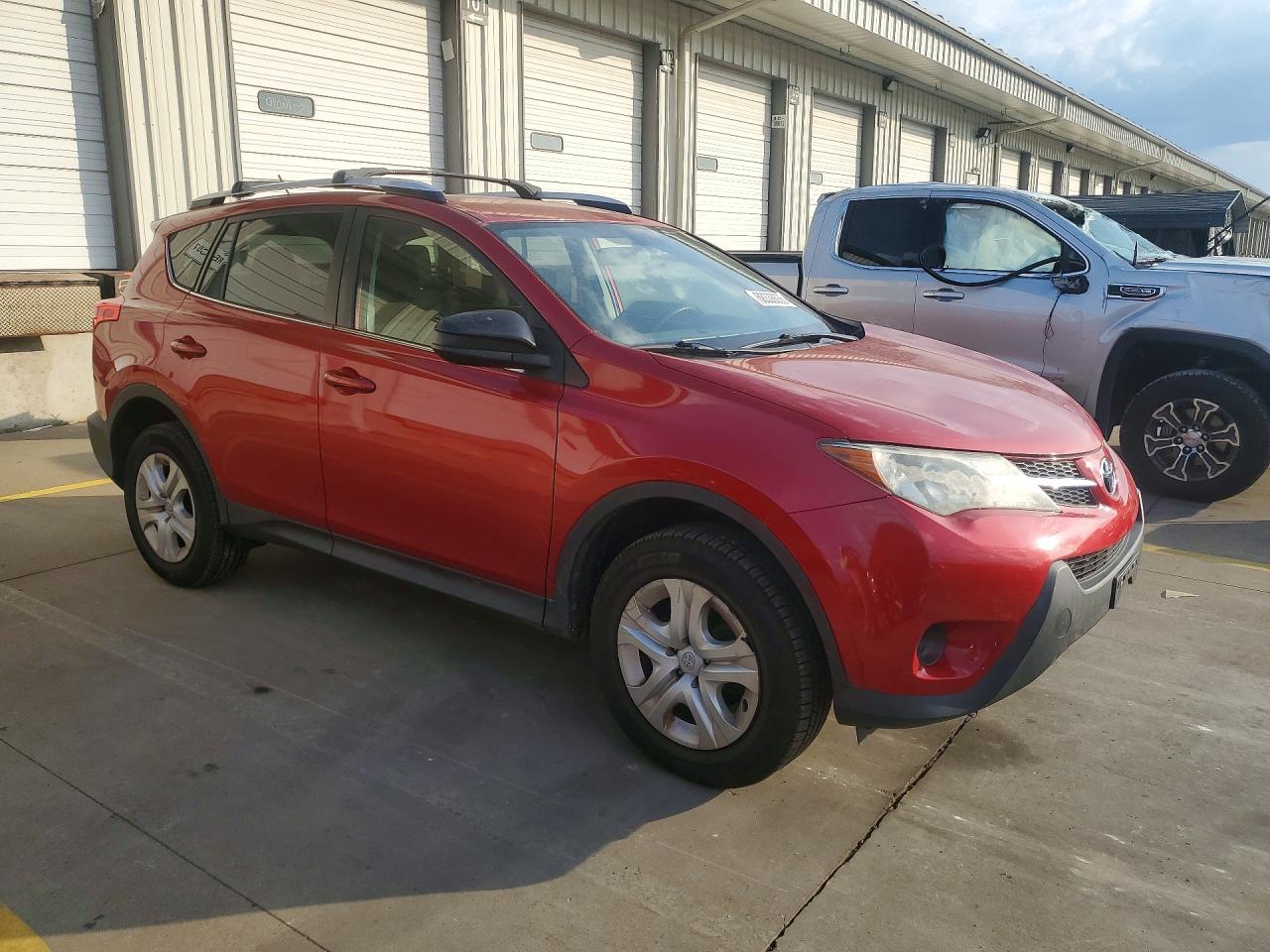 2014 Toyota Rav4 Le Red vin: JTMZFREV8EJ009352