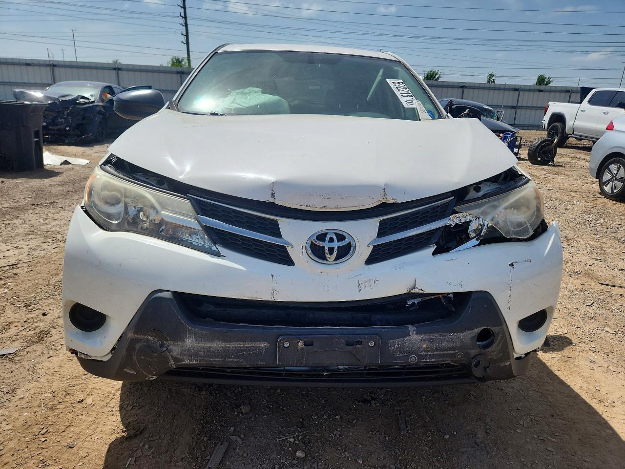 2014 Toyota Rav4 Le Белый vin: JTMZFREV8EJ014891