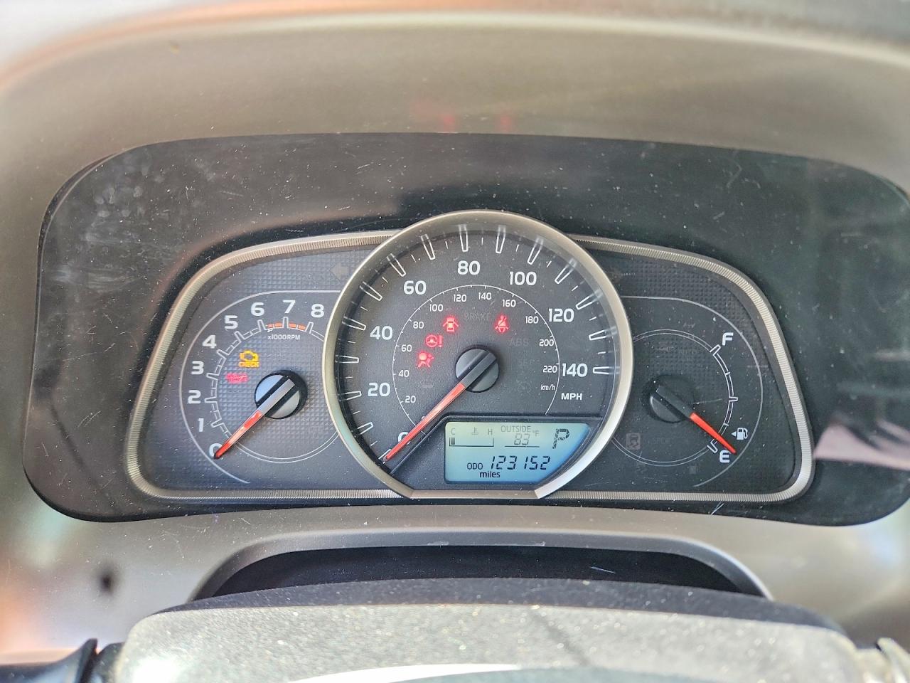 2015 Toyota Rav4 Le Brown vin: JTMZFREV8FD064335