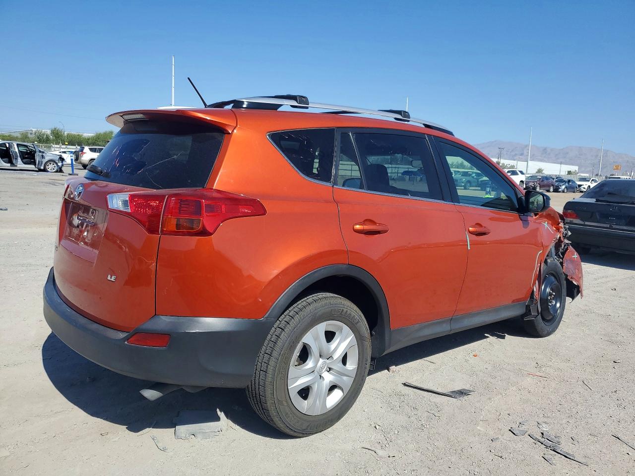 2015 Toyota Rav4 Le Оранжевый vin: JTMZFREV8FD069888