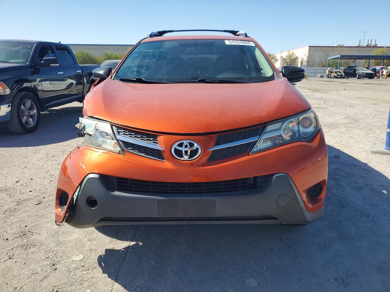 2015 Toyota Rav4 Le Оранжевый vin: JTMZFREV8FD069888