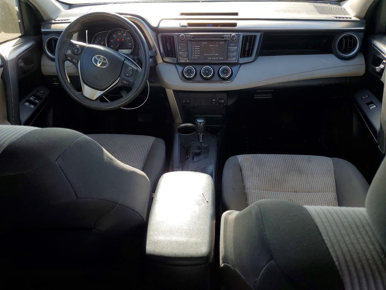 2015 Toyota Rav4 Le Серебряный vin: JTMZFREV8FJ025603