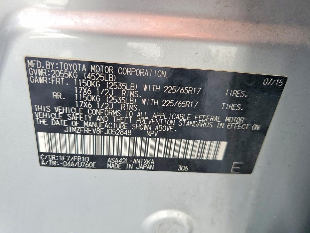 2015 Toyota Rav4 Le Silver vin: JTMZFREV8FJ052848
