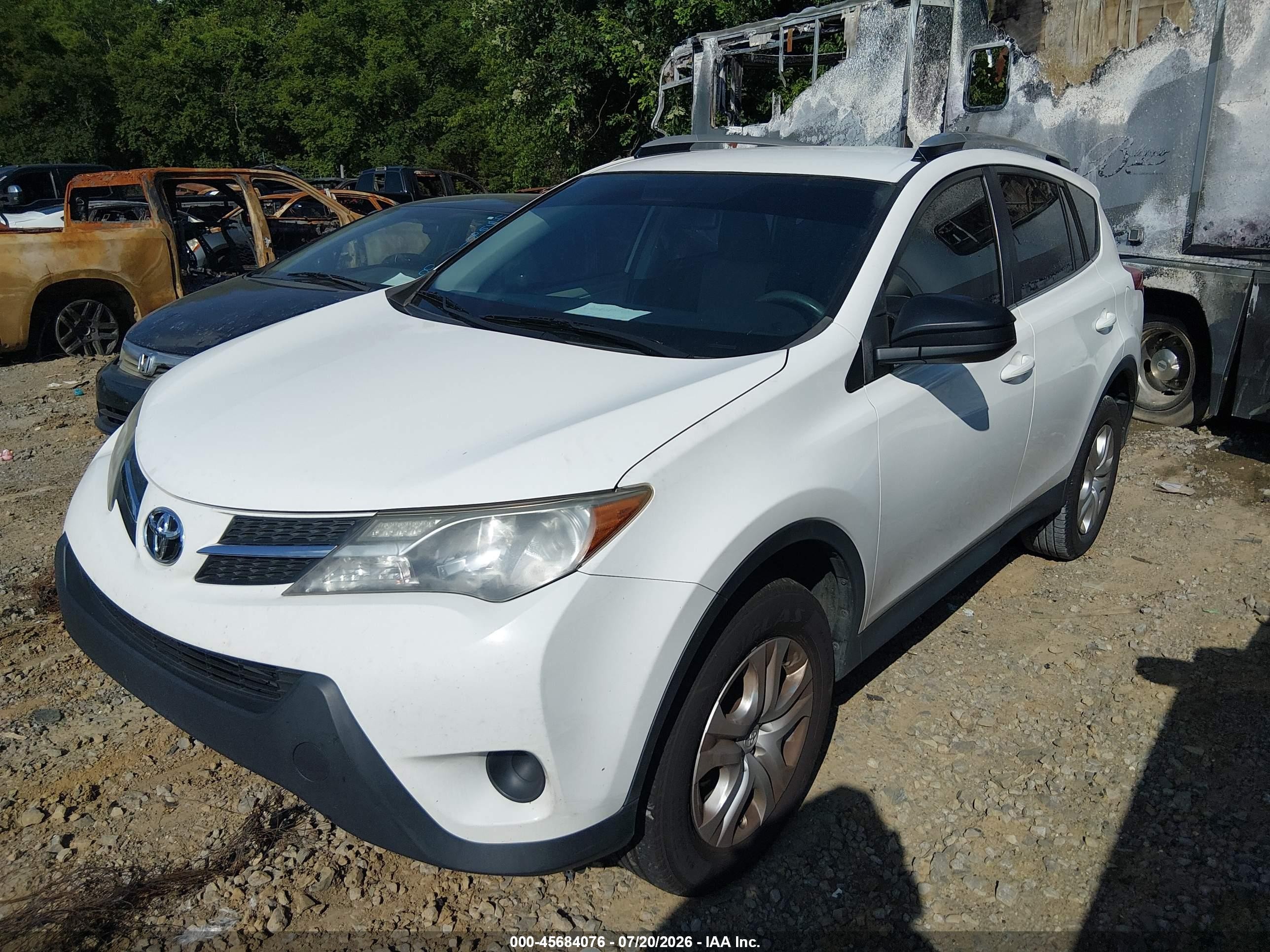 2013 Toyota Rav4 Le Белый vin: JTMZFREV9D5000487