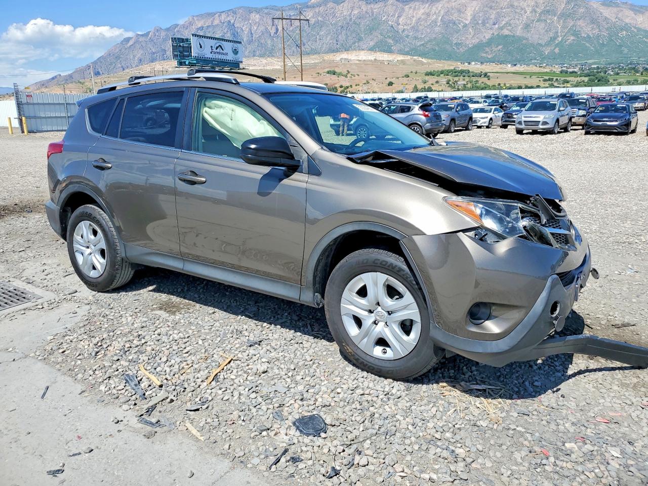 2013 Toyota Rav4 Le Brown vin: JTMZFREV9D5013773