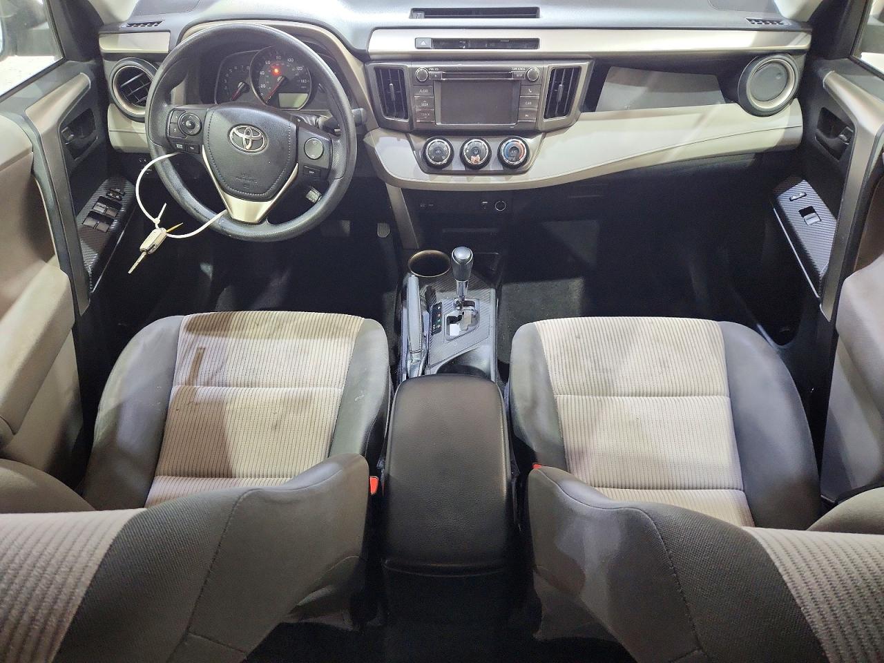 2013 Toyota Rav4 Le Silver vin: JTMZFREV9D5016852
