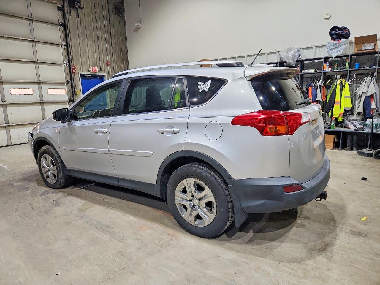 2013 Toyota Rav4 Le Silver vin: JTMZFREV9D5016852