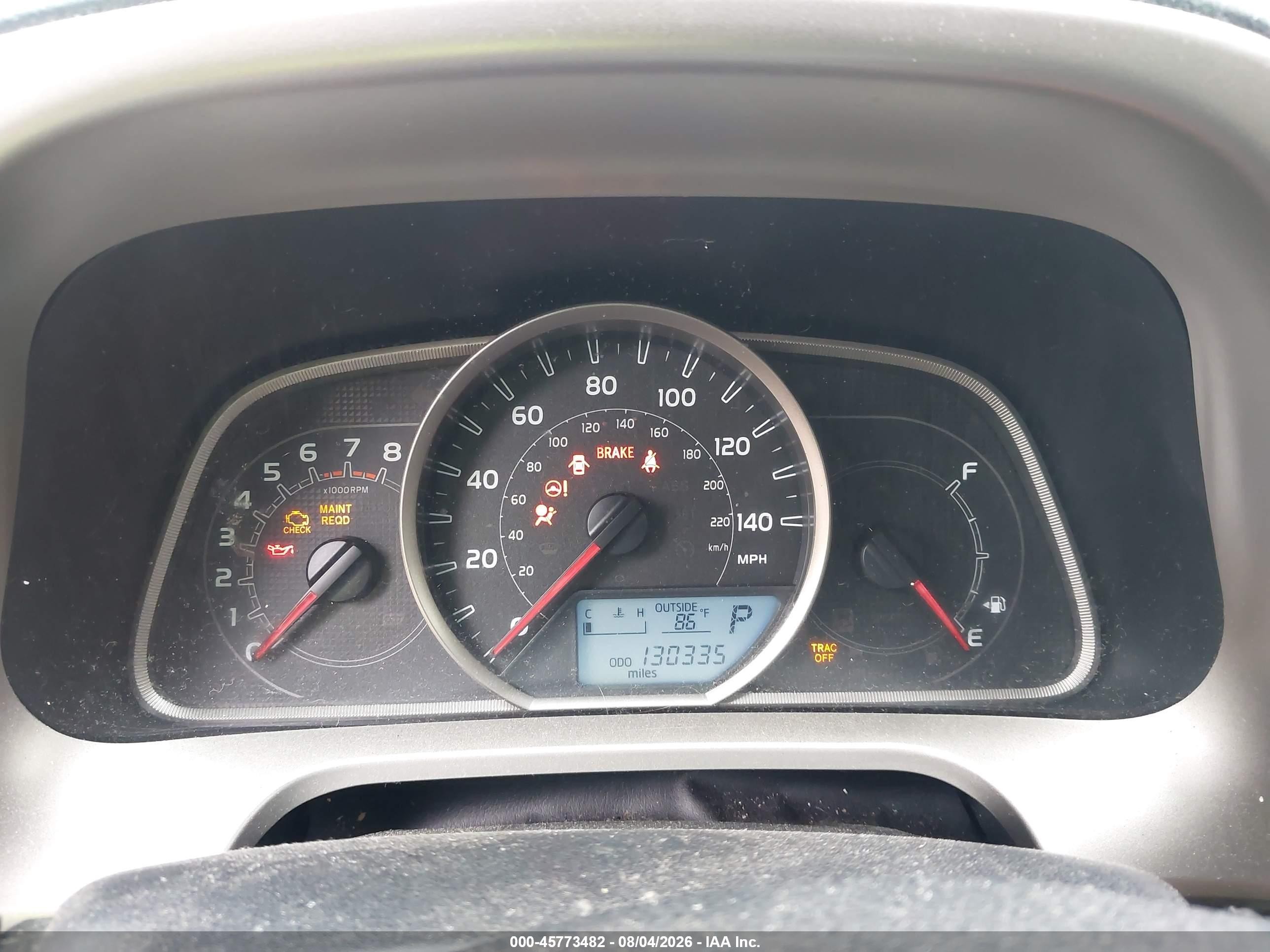 2013 Toyota Rav4 Le Silver vin: JTMZFREV9DD011253