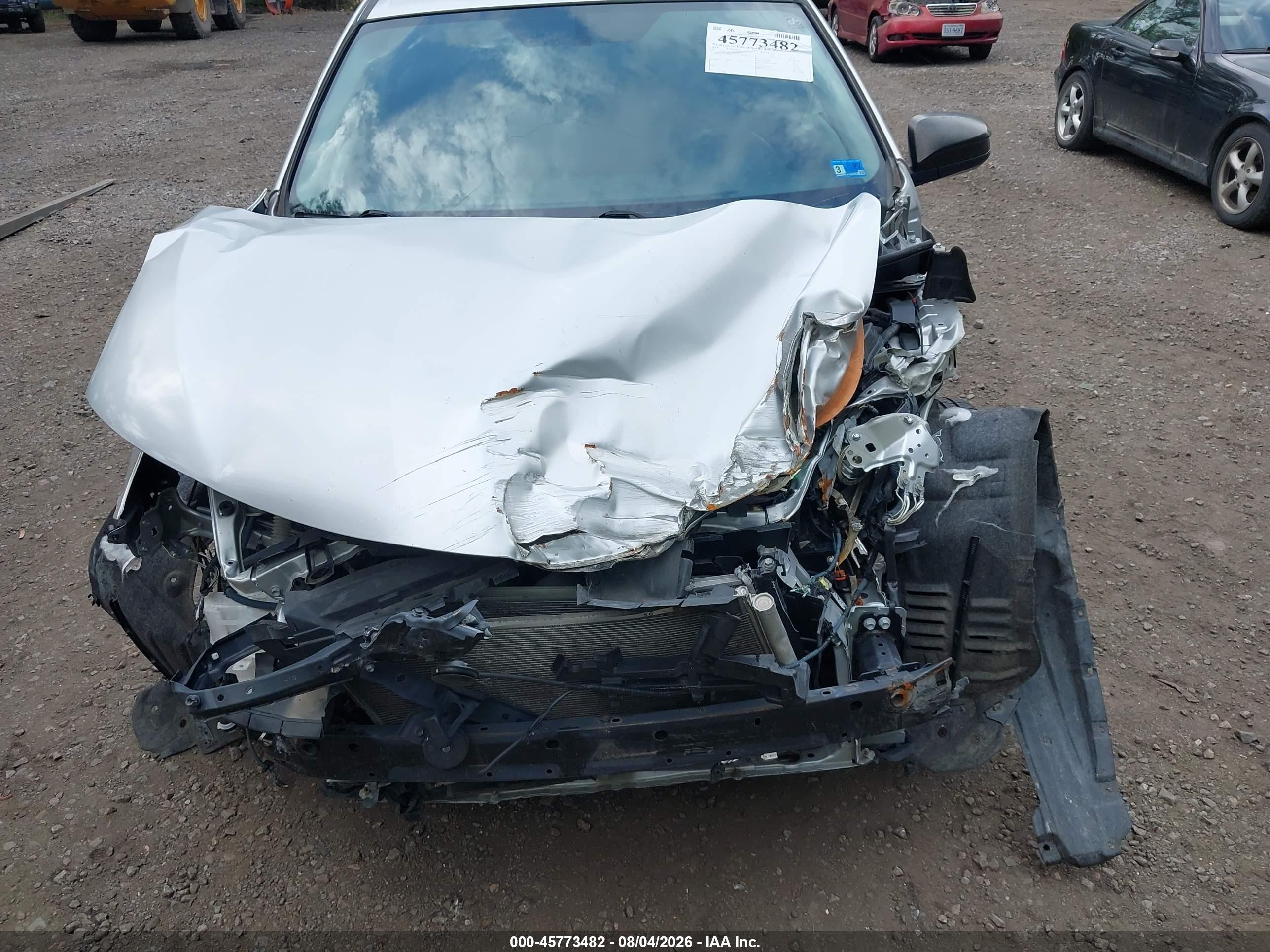 2013 Toyota Rav4 Le Silver vin: JTMZFREV9DD011253