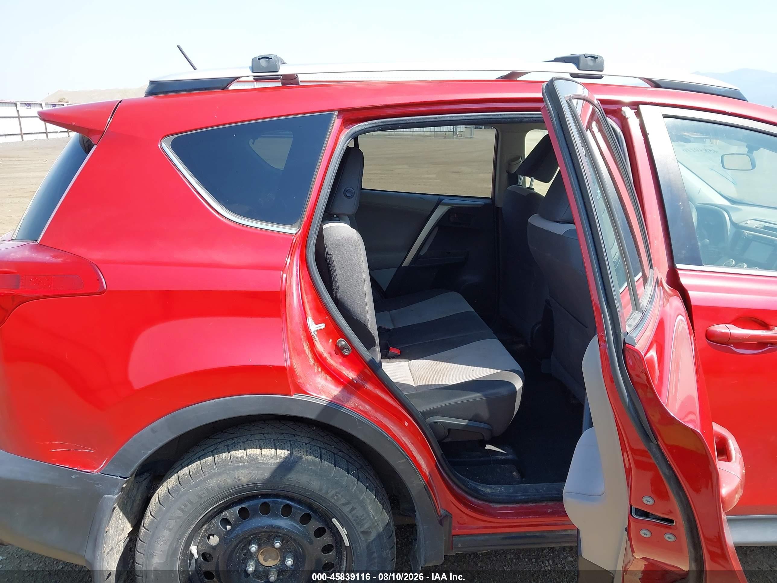 2013 Toyota Rav4 Le Red vin: JTMZFREV9DD025122
