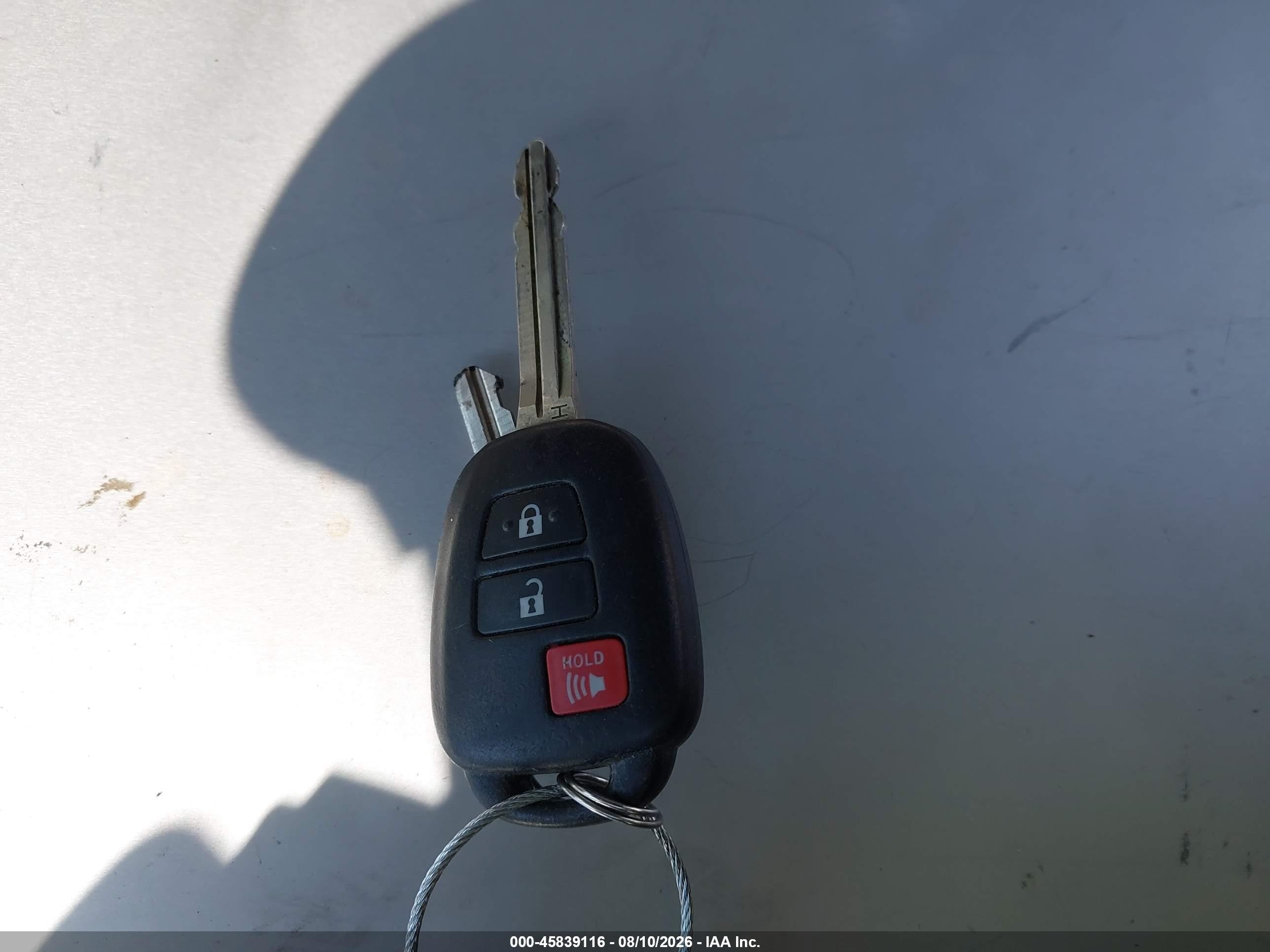 2013 Toyota Rav4 Le Red vin: JTMZFREV9DD025122
