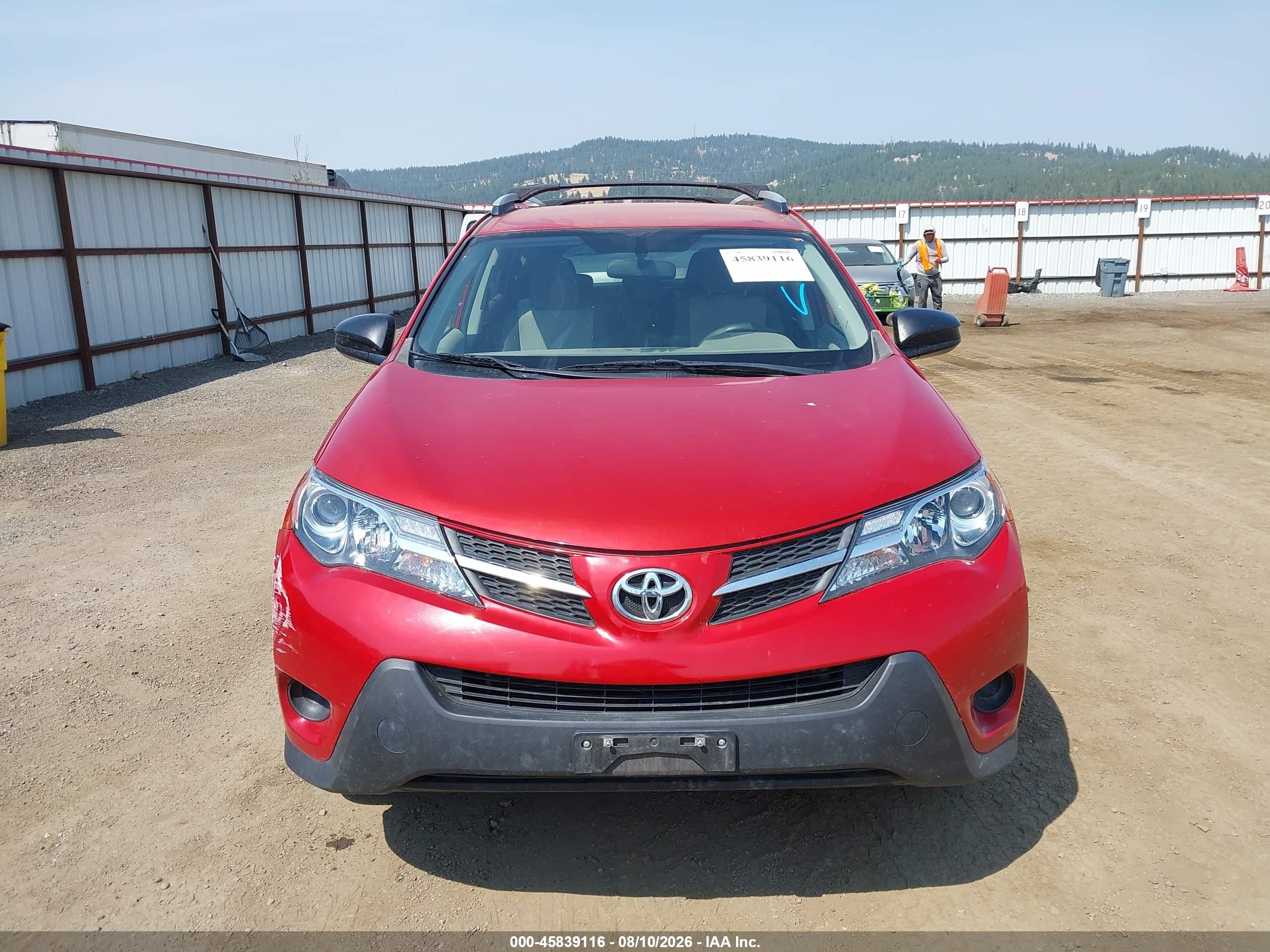2013 Toyota Rav4 Le Red vin: JTMZFREV9DD025122