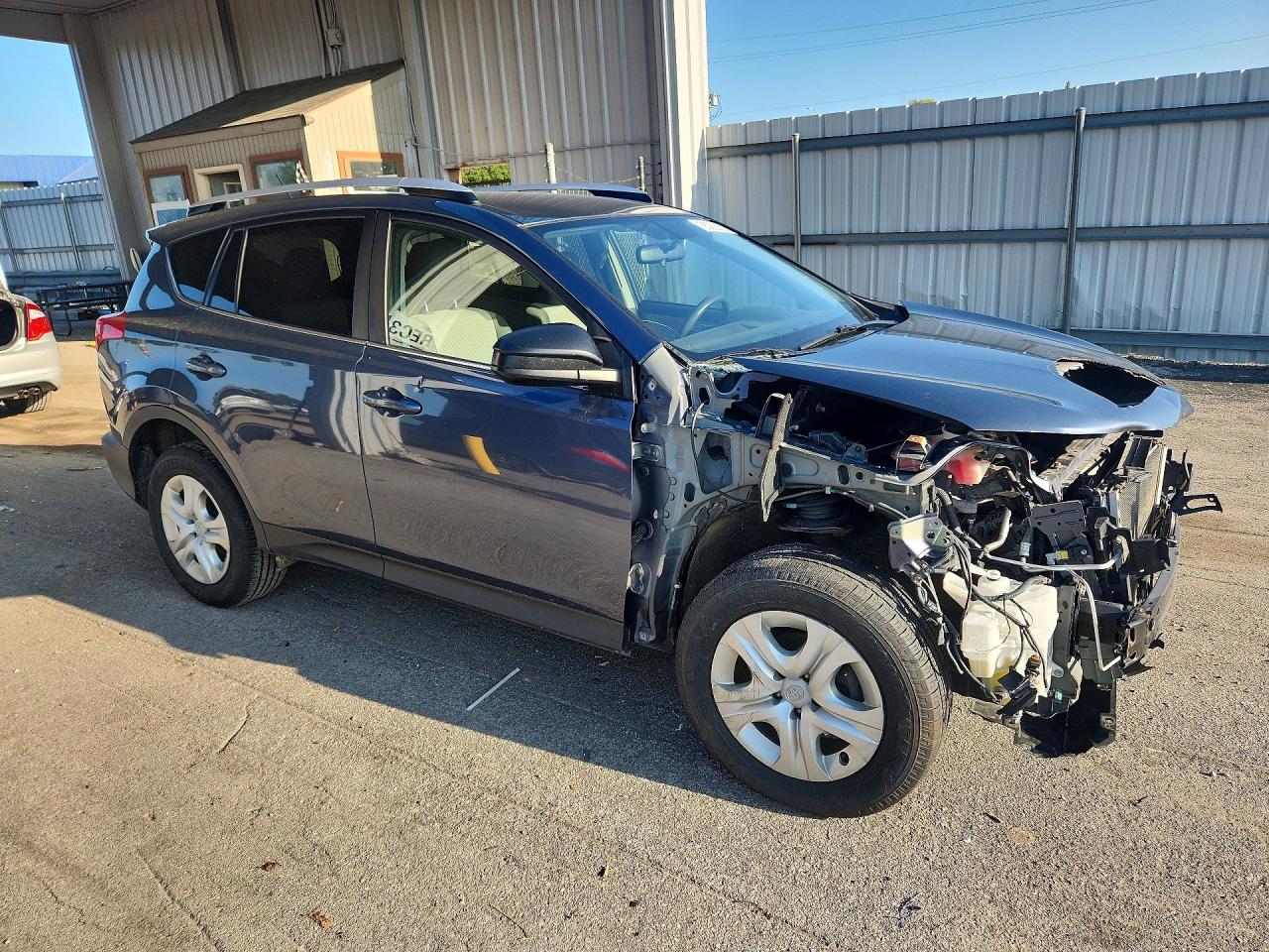 2014 Toyota Rav4 Le Blue vin: JTMZFREV9ED038549