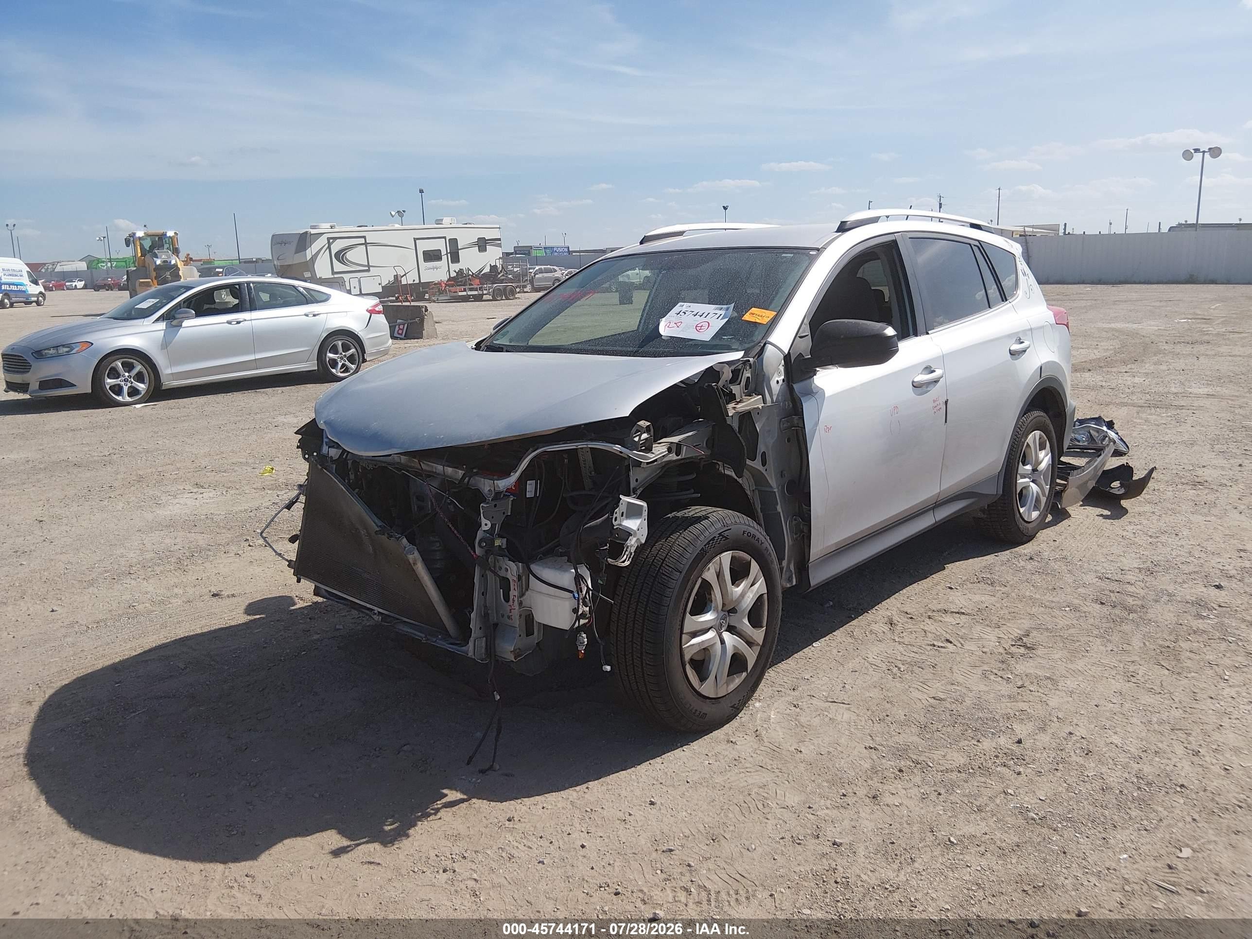 2014 Toyota Rav4 Le Серебряный vin: JTMZFREV9EJ005052