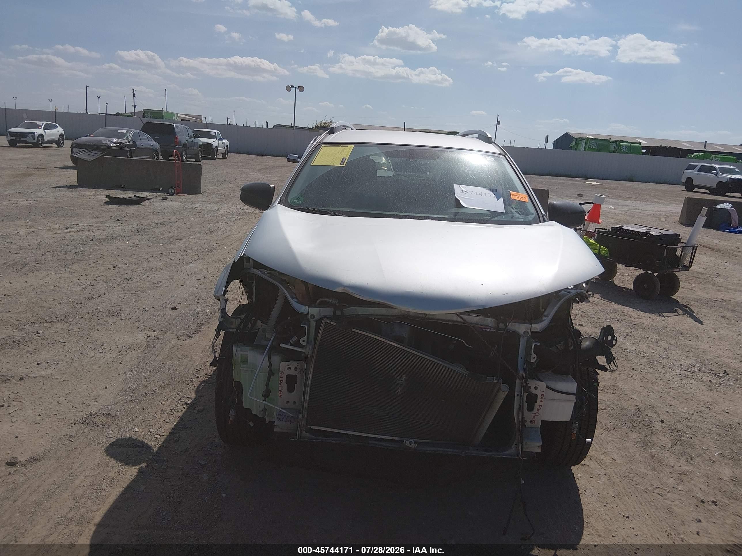 2014 Toyota Rav4 Le Серебряный vin: JTMZFREV9EJ005052