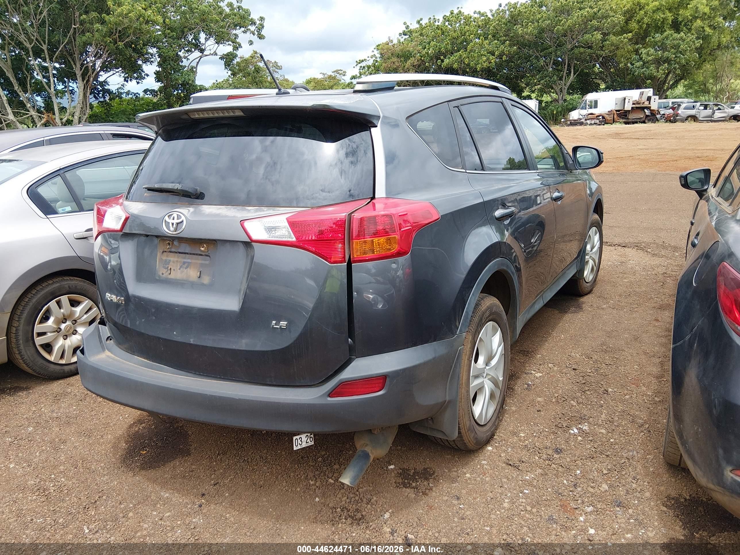 2014 Toyota Rav4 Le Gray vin: JTMZFREV9EJ008579