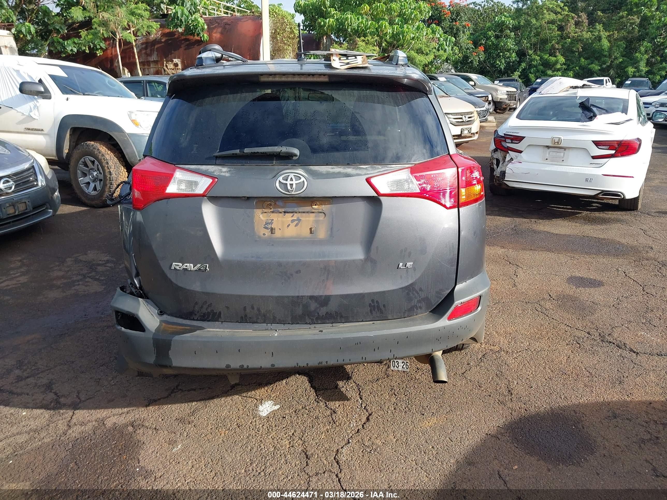 2014 Toyota Rav4 Le Gray vin: JTMZFREV9EJ008579