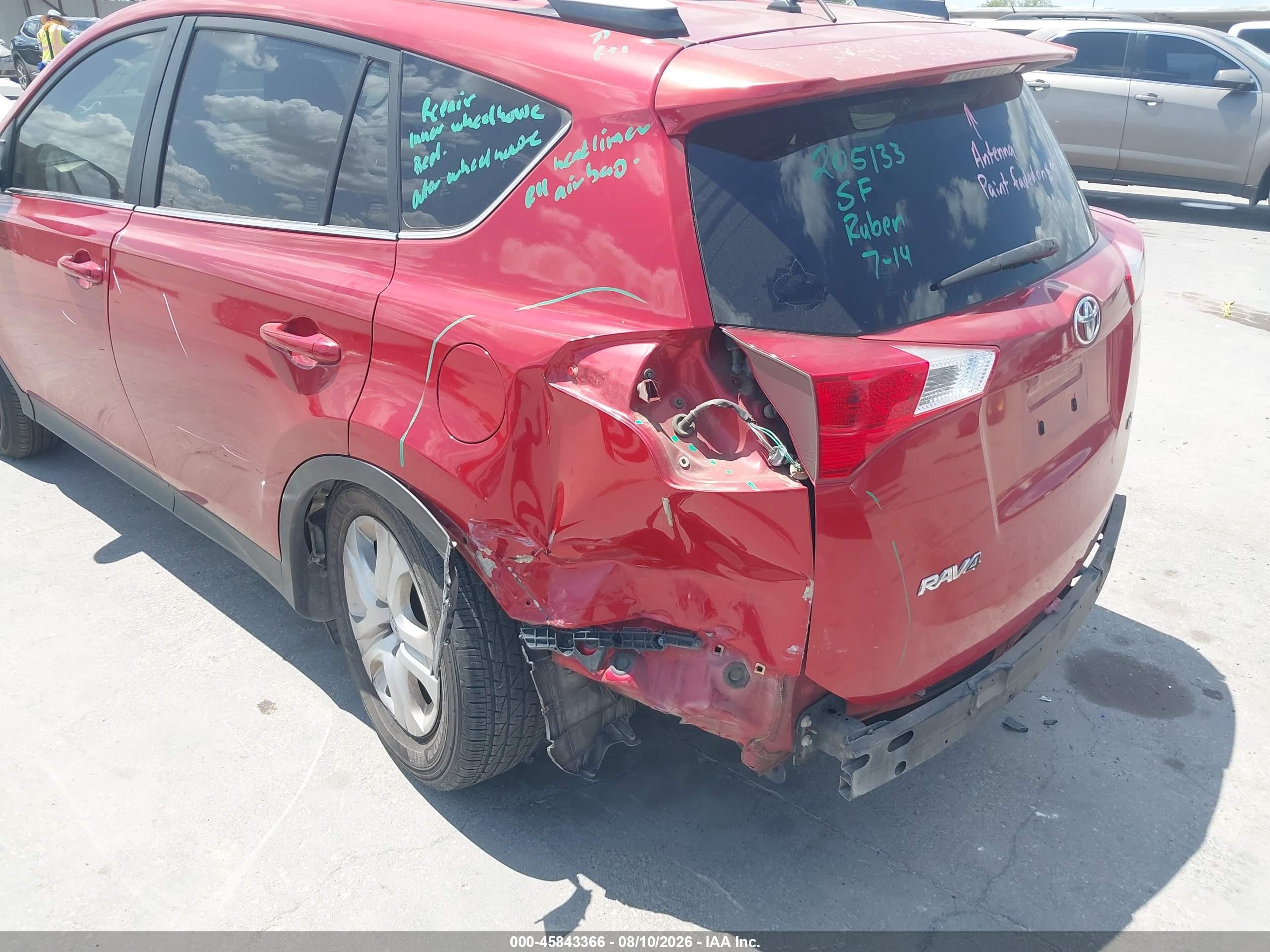2014 Toyota Rav4 Le Красный vin: JTMZFREV9EJ012213
