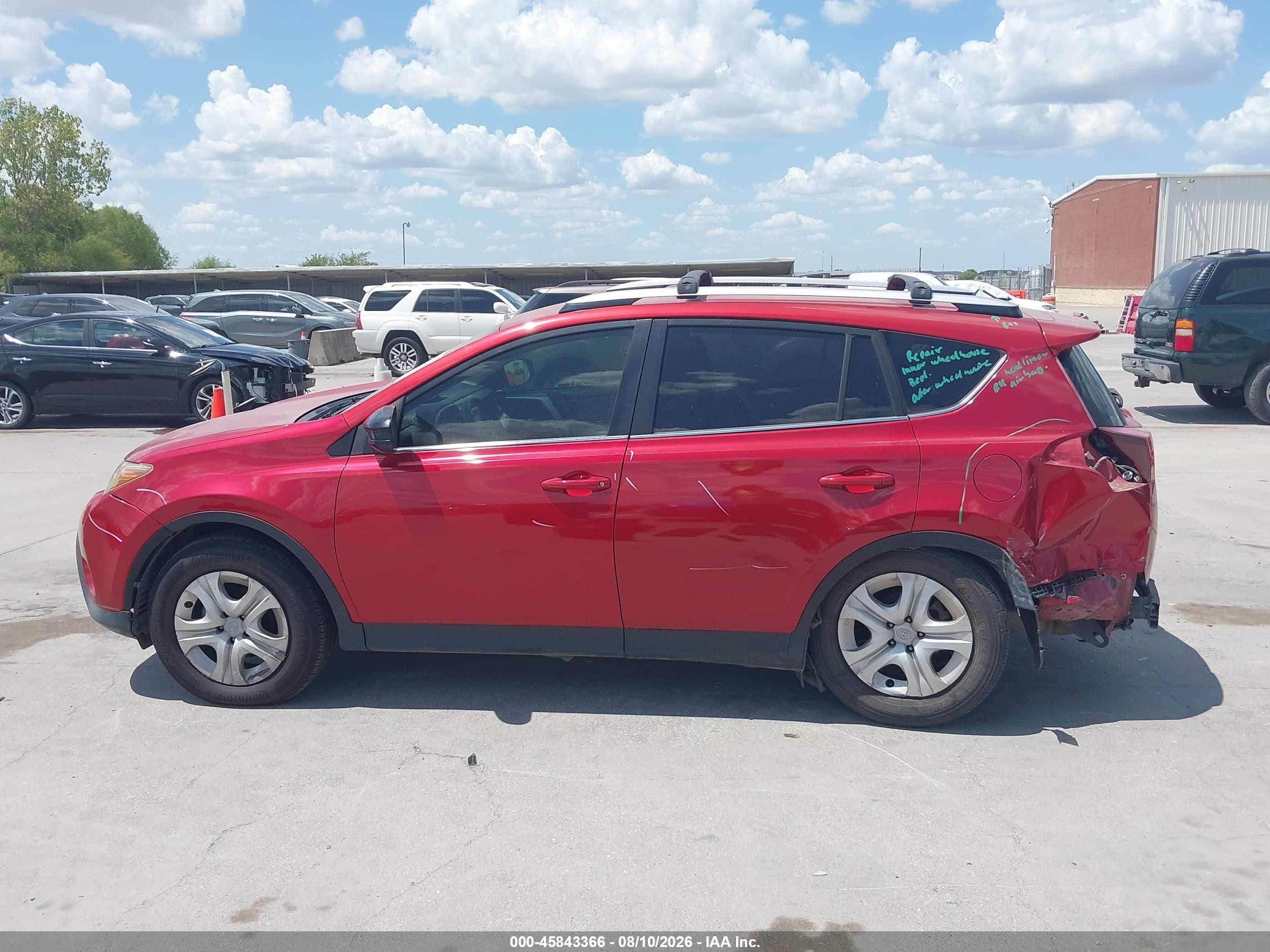 2014 Toyota Rav4 Le Красный vin: JTMZFREV9EJ012213