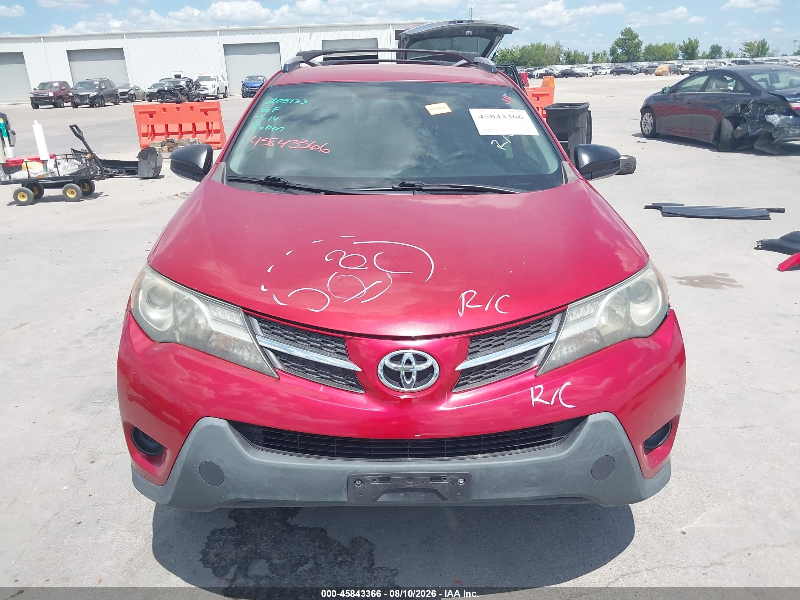 2014 Toyota Rav4 Le Красный vin: JTMZFREV9EJ012213