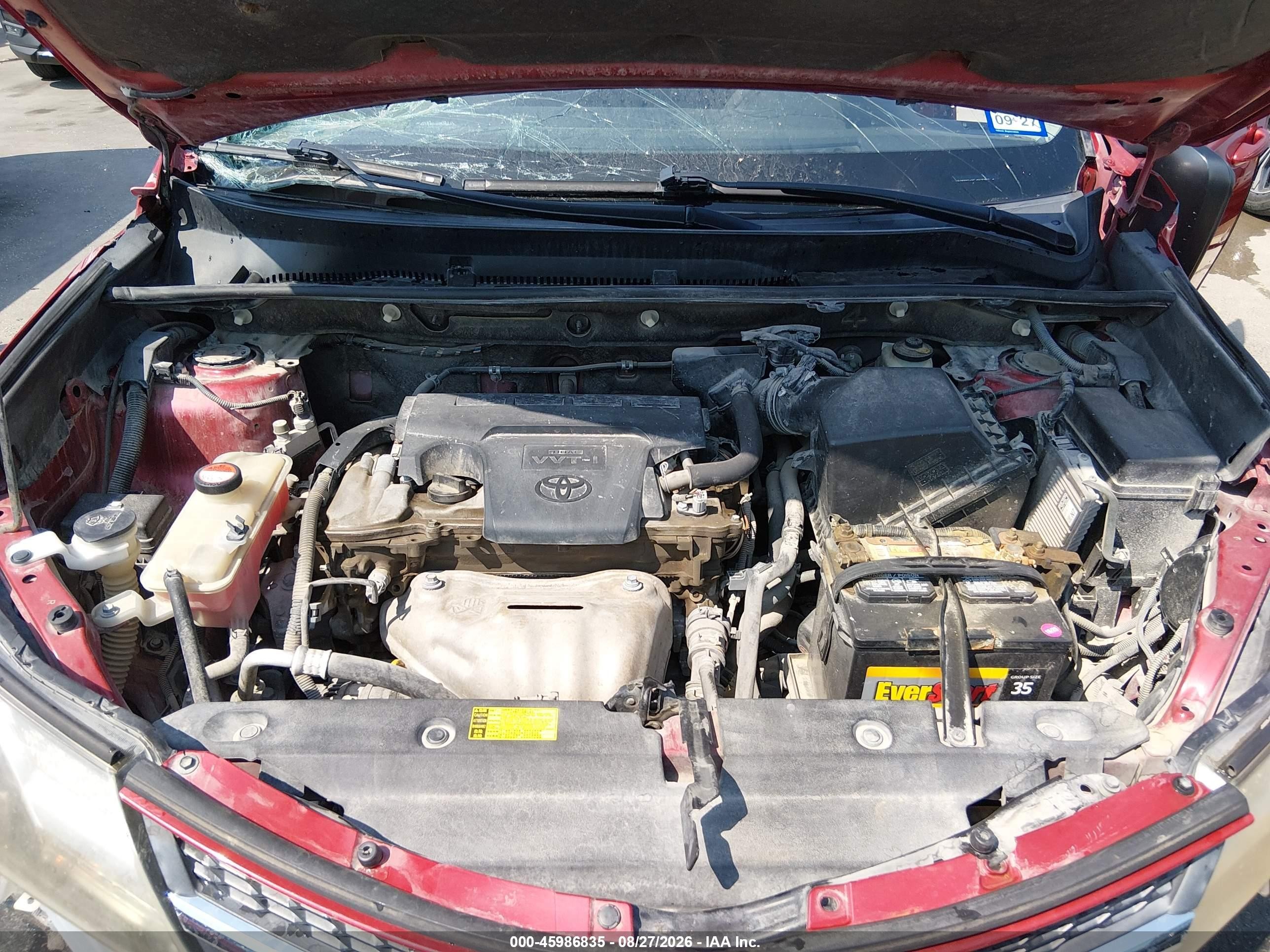 2014 Toyota Rav4 Le Red vin: JTMZFREV9EJ017752