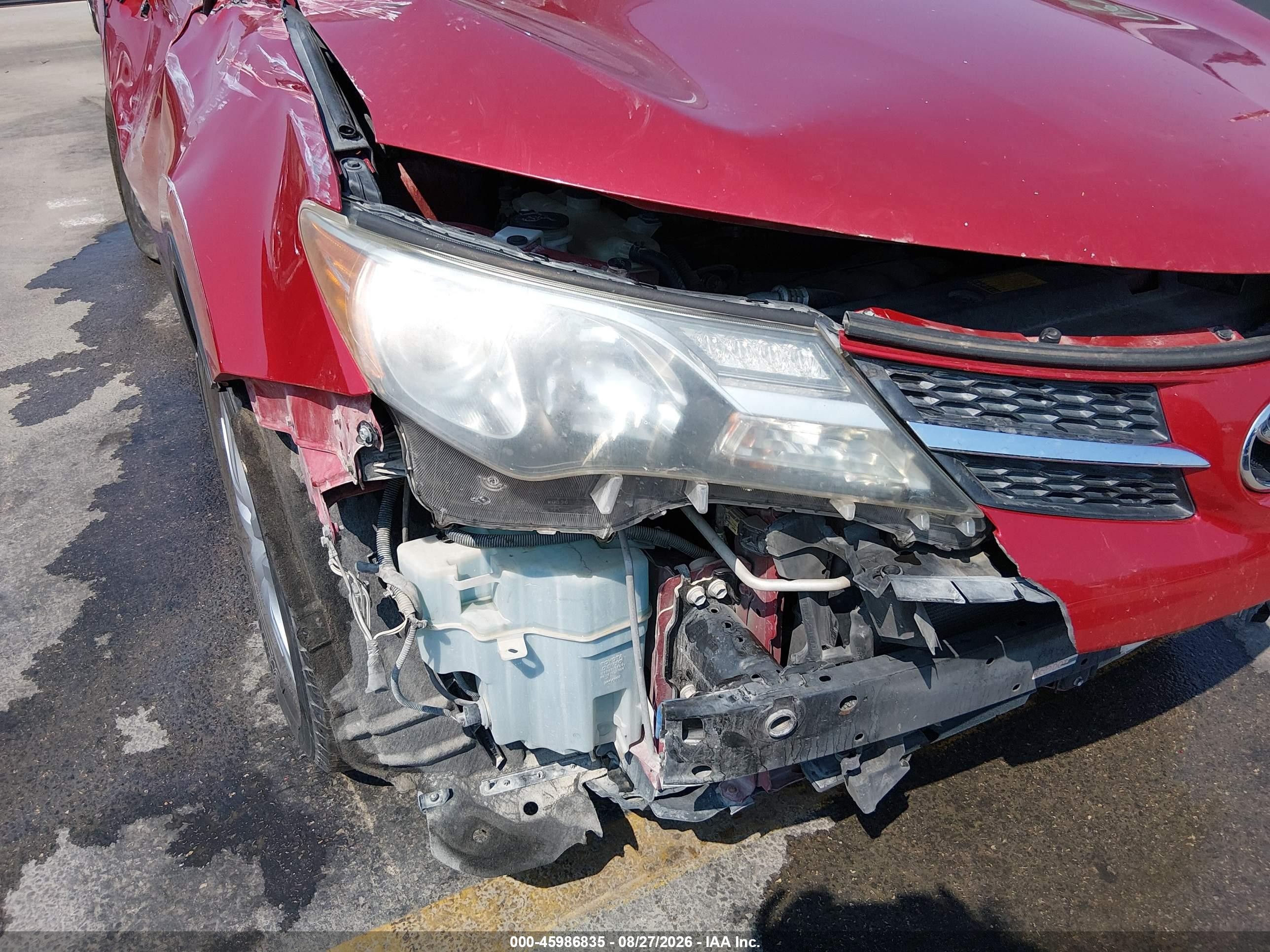 2014 Toyota Rav4 Le Red vin: JTMZFREV9EJ017752