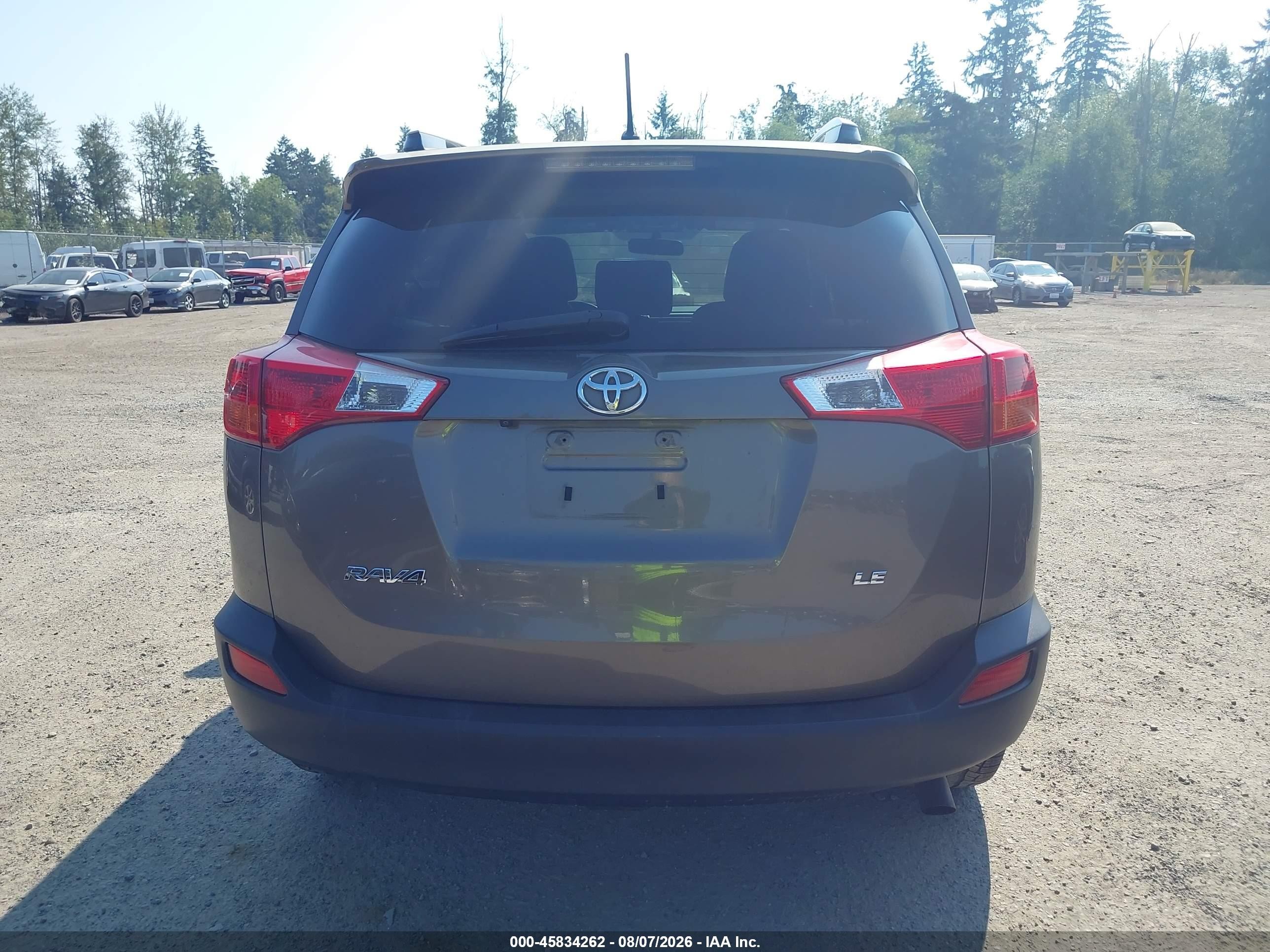 2015 Toyota Rav4 Le Pewter vin: JTMZFREV9FD063680