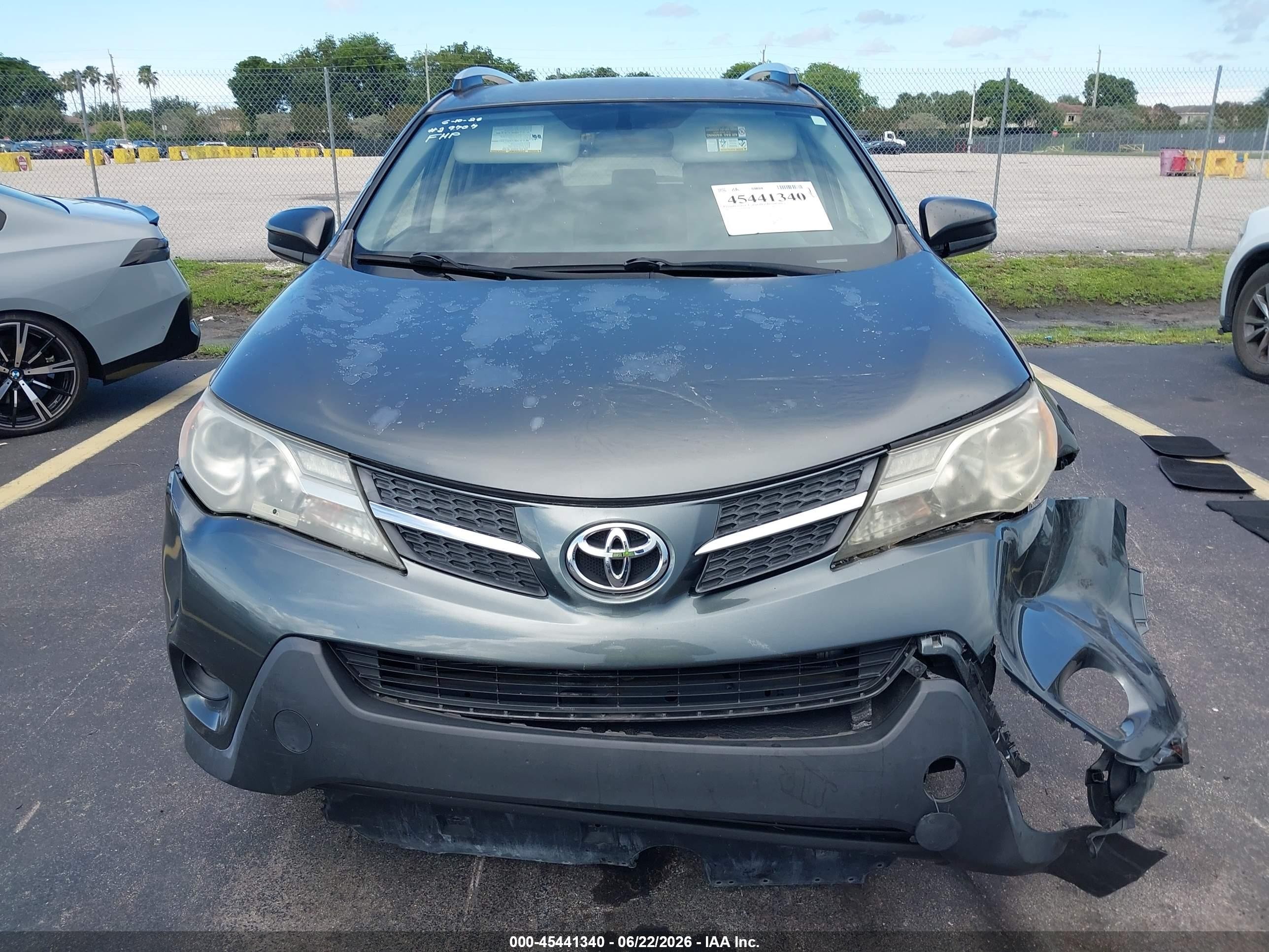 2015 Toyota Rav4 Le Серый vin: JTMZFREV9FD075294