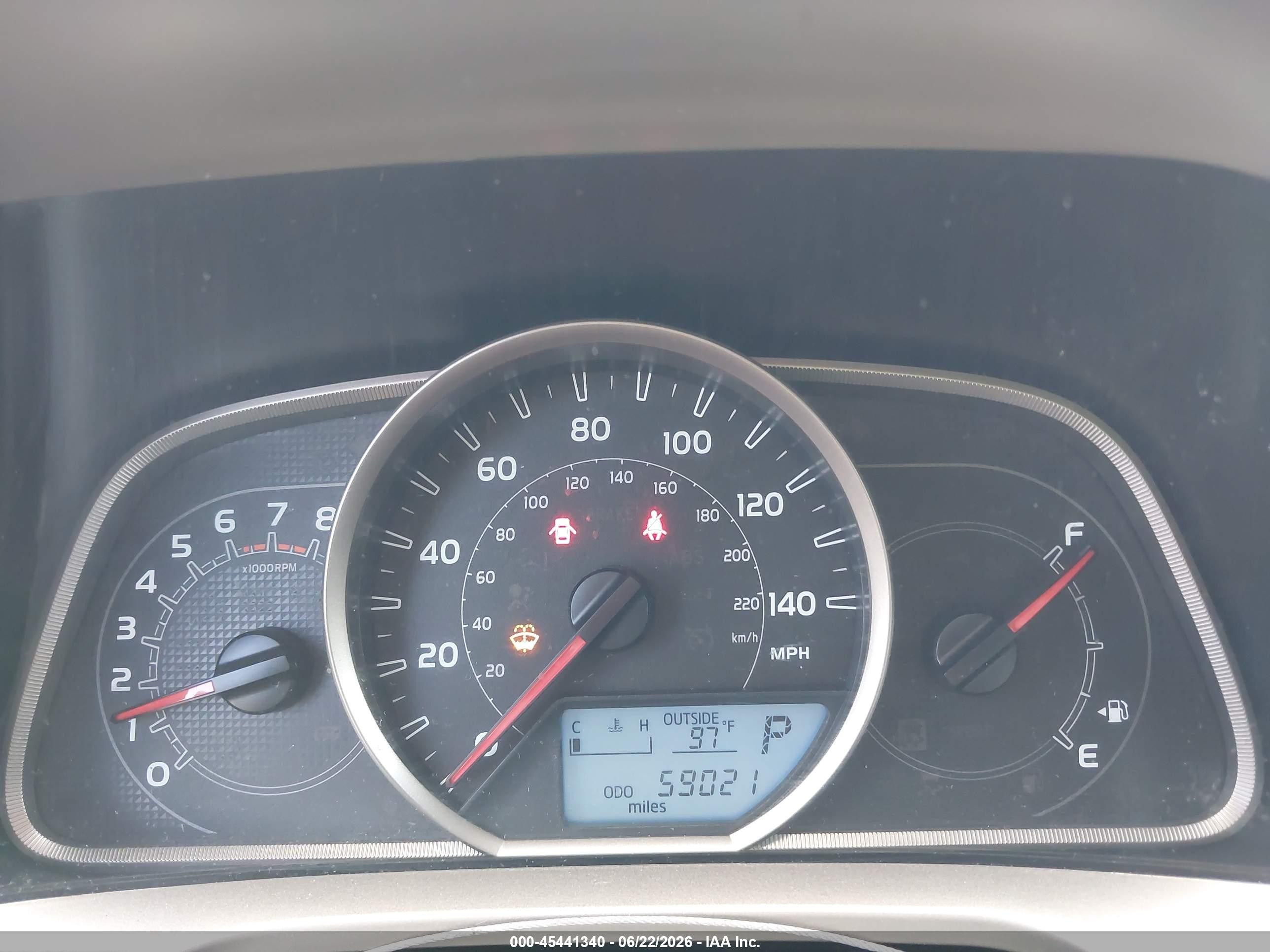 2015 Toyota Rav4 Le Серый vin: JTMZFREV9FD075294