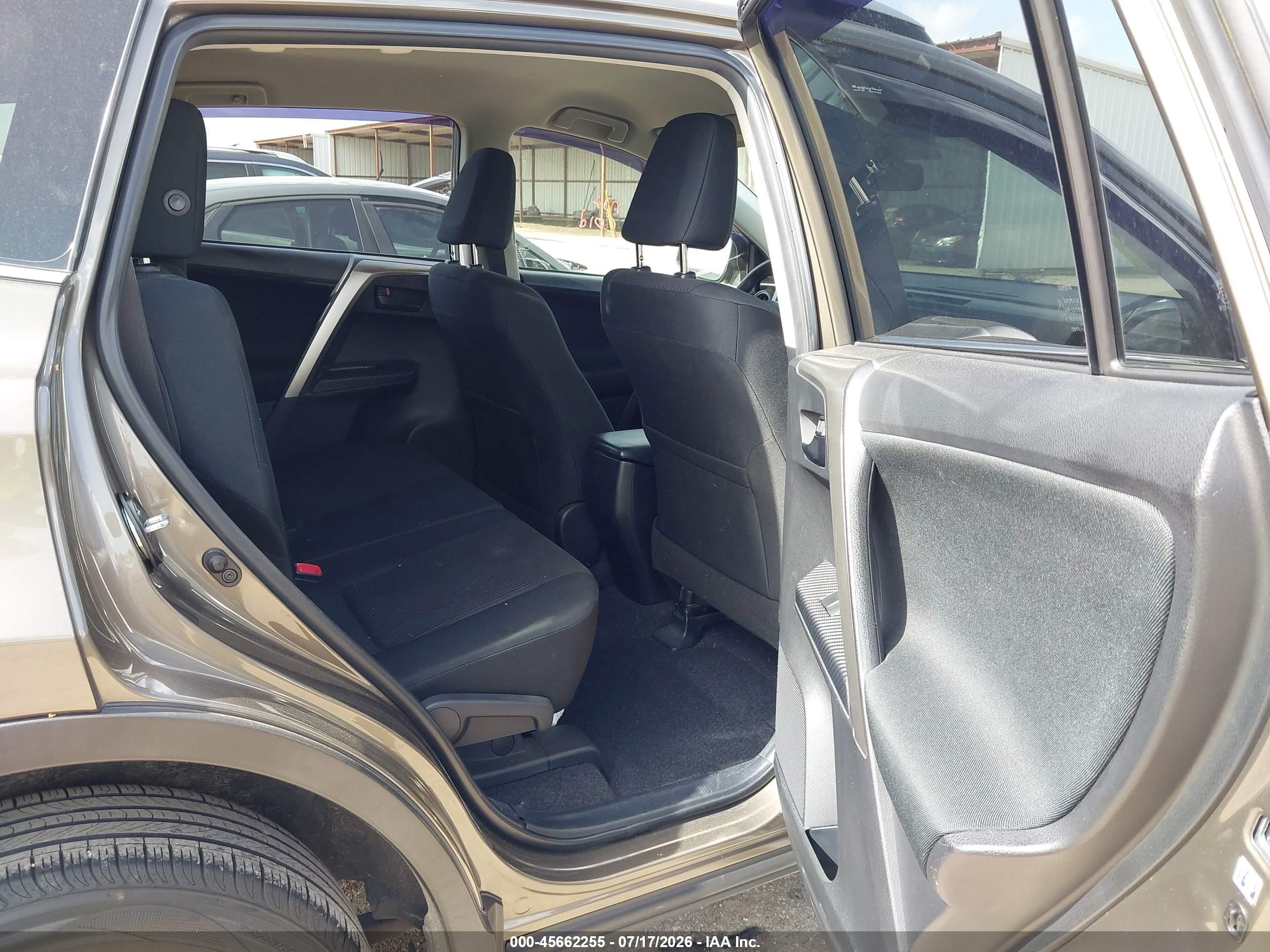 2015 Toyota Rav4 Le Dark Brown vin: JTMZFREV9FD076817