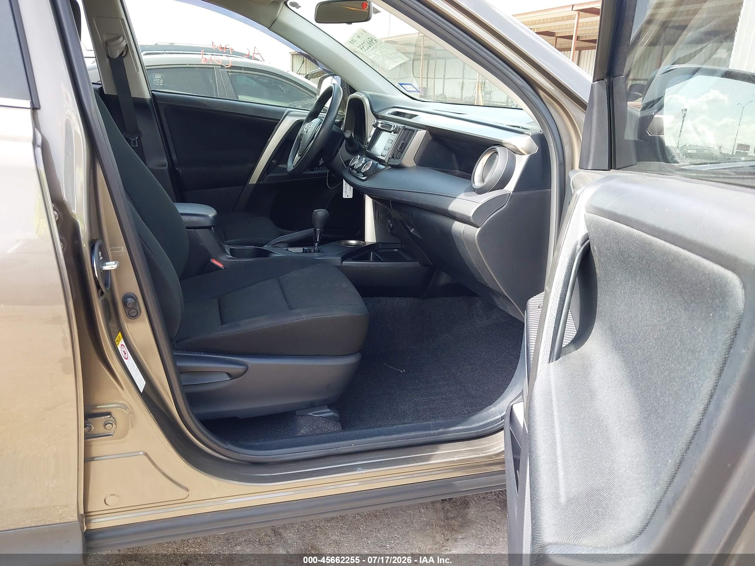 2015 Toyota Rav4 Le Dark Brown vin: JTMZFREV9FD076817