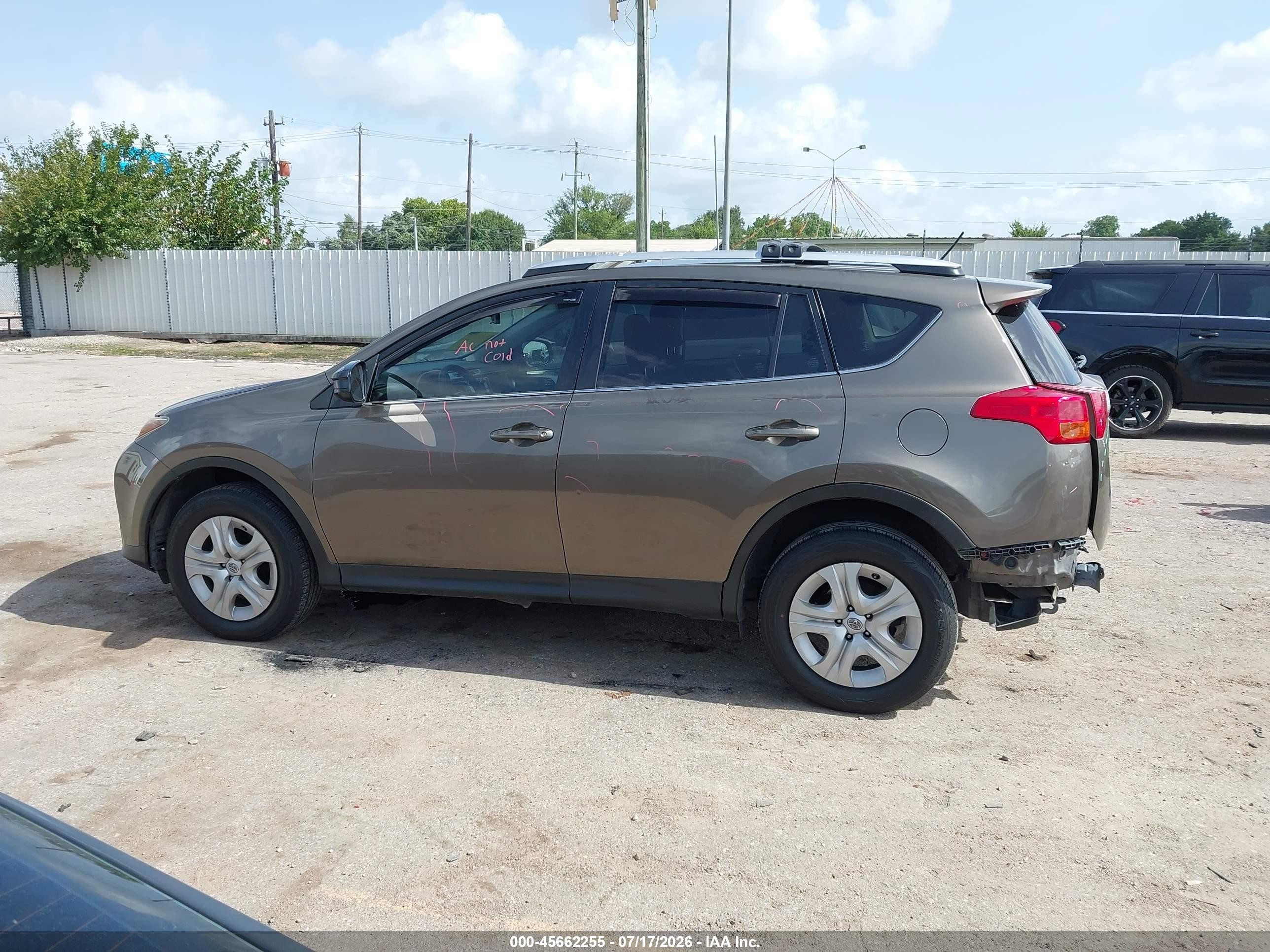 2015 Toyota Rav4 Le Dark Brown vin: JTMZFREV9FD076817