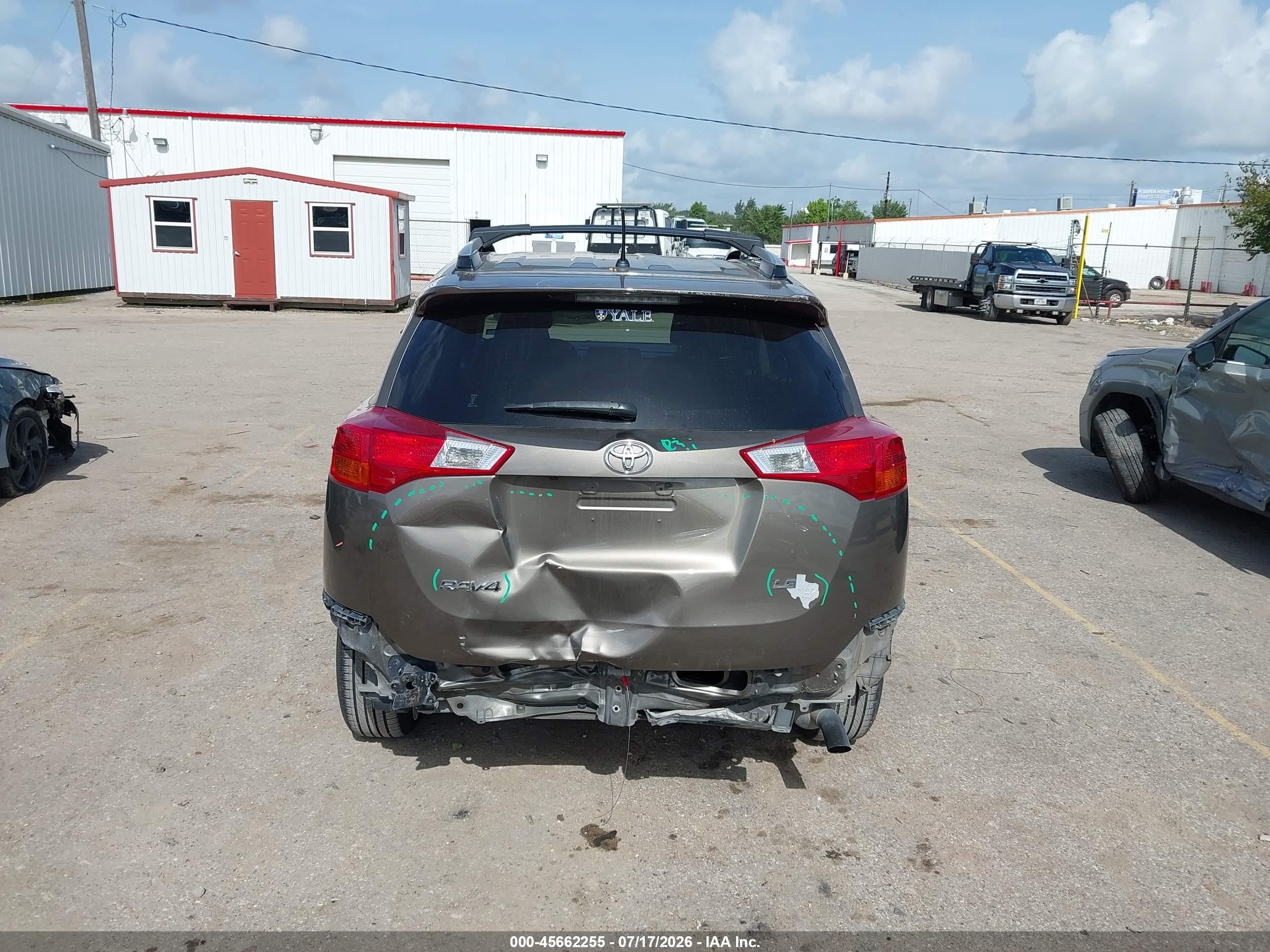 2015 Toyota Rav4 Le Dark Brown vin: JTMZFREV9FD076817