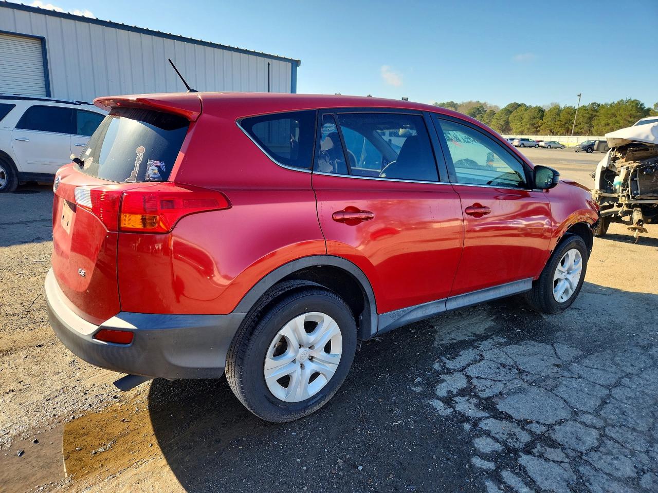 2015 Toyota Rav4 Le Red vin: JTMZFREV9FD077062