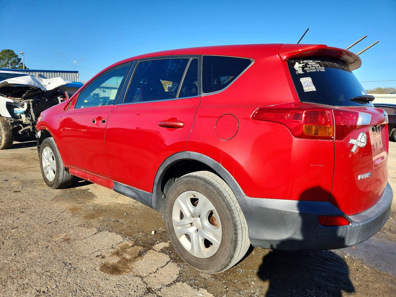 2015 Toyota Rav4 Le Red vin: JTMZFREV9FD077062