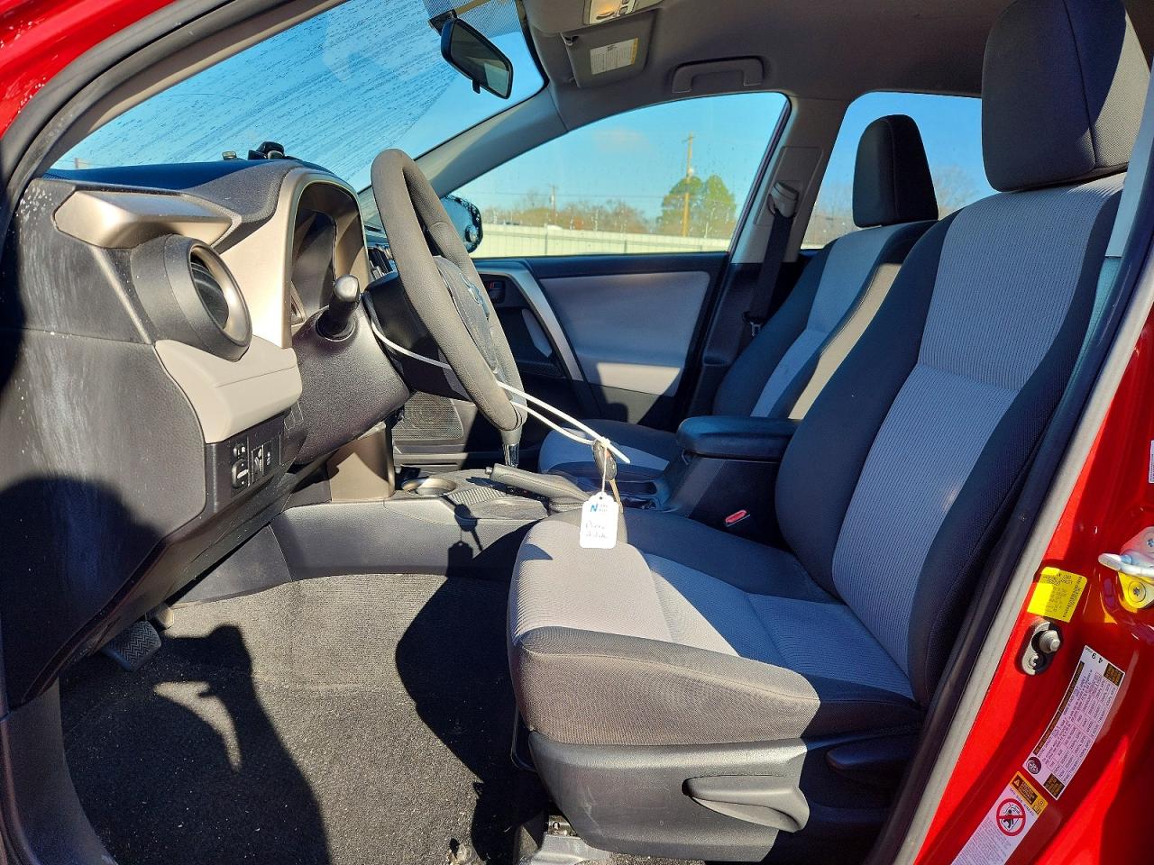 2015 Toyota Rav4 Le Red vin: JTMZFREV9FD077062