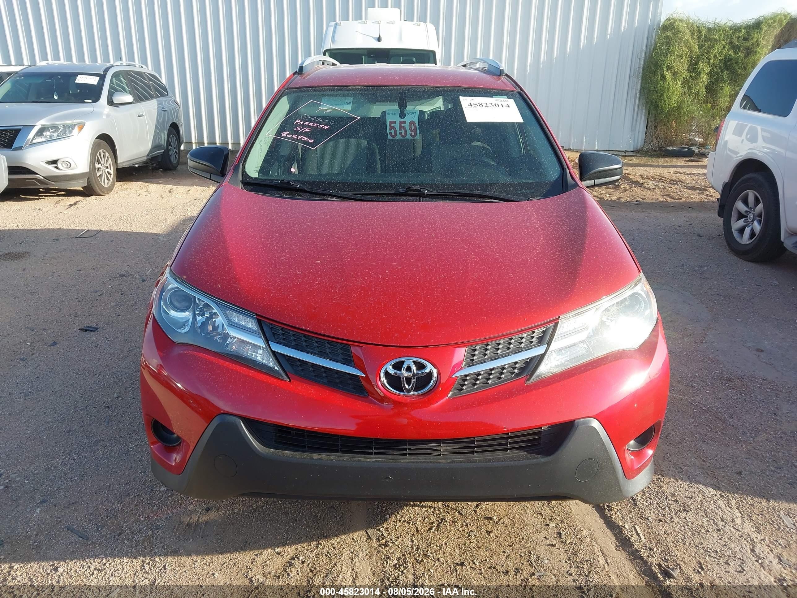 2015 Toyota Rav4 Le Red vin: JTMZFREV9FJ031538