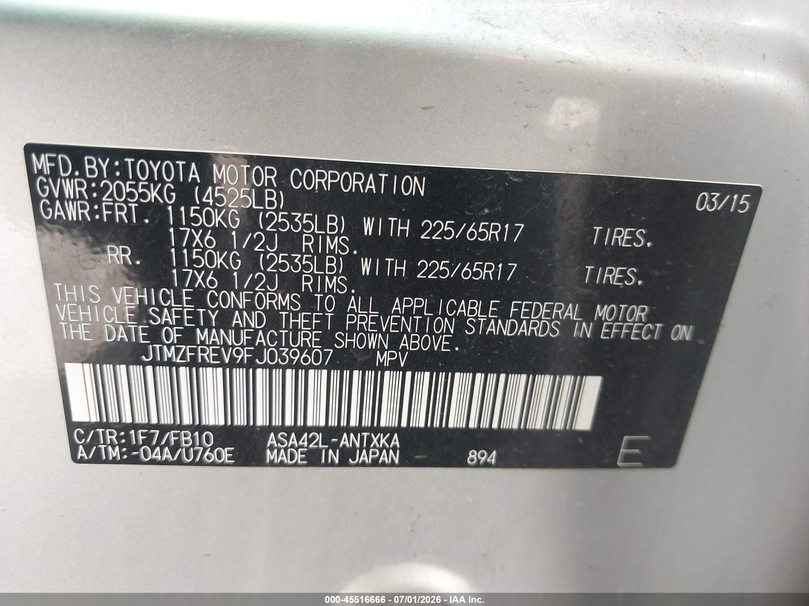 2015 Toyota Rav4 Le Silver vin: JTMZFREV9FJ039607