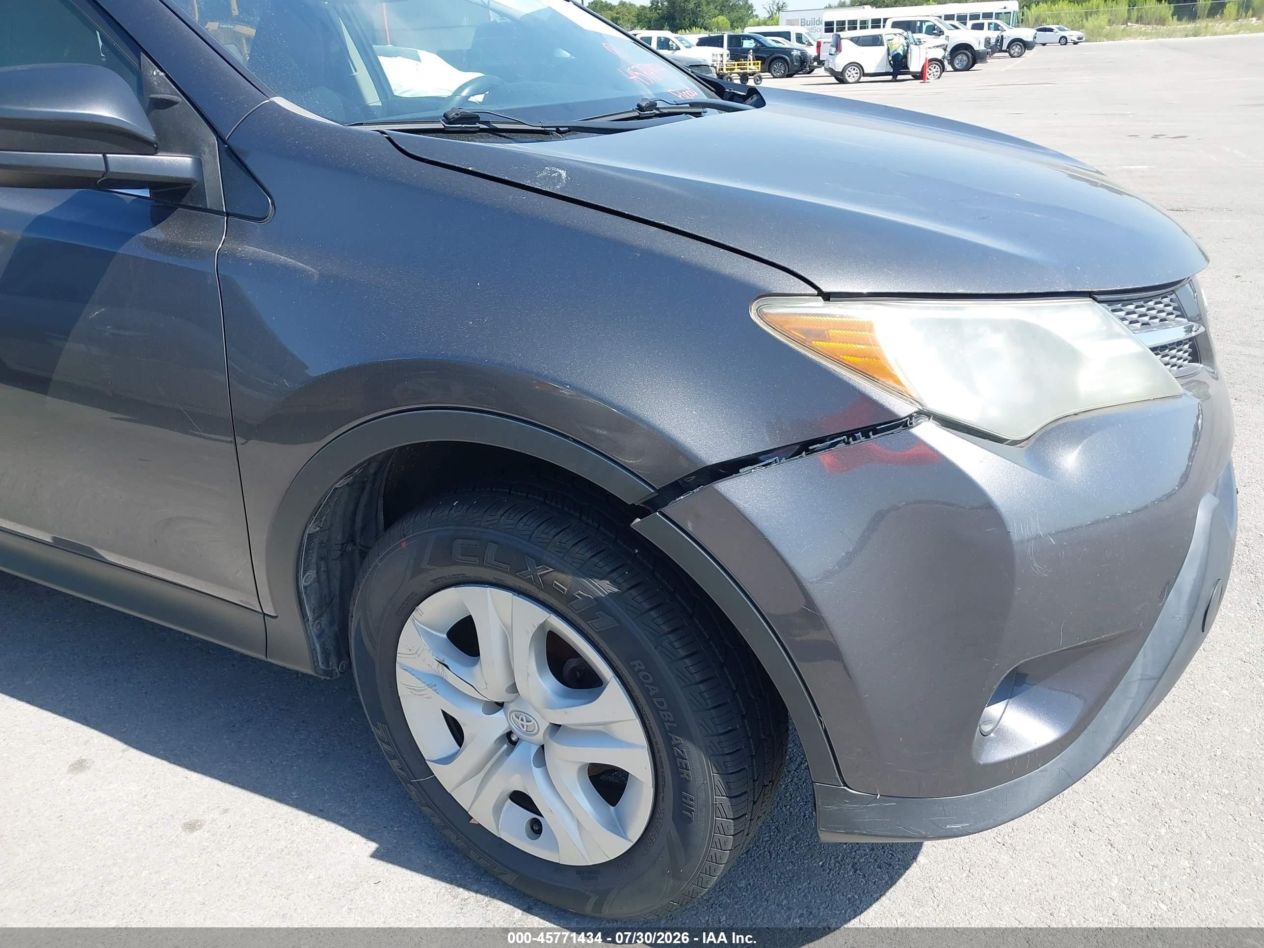 2015 Toyota Rav4 Le Gray vin: JTMZFREV9FJ044676
