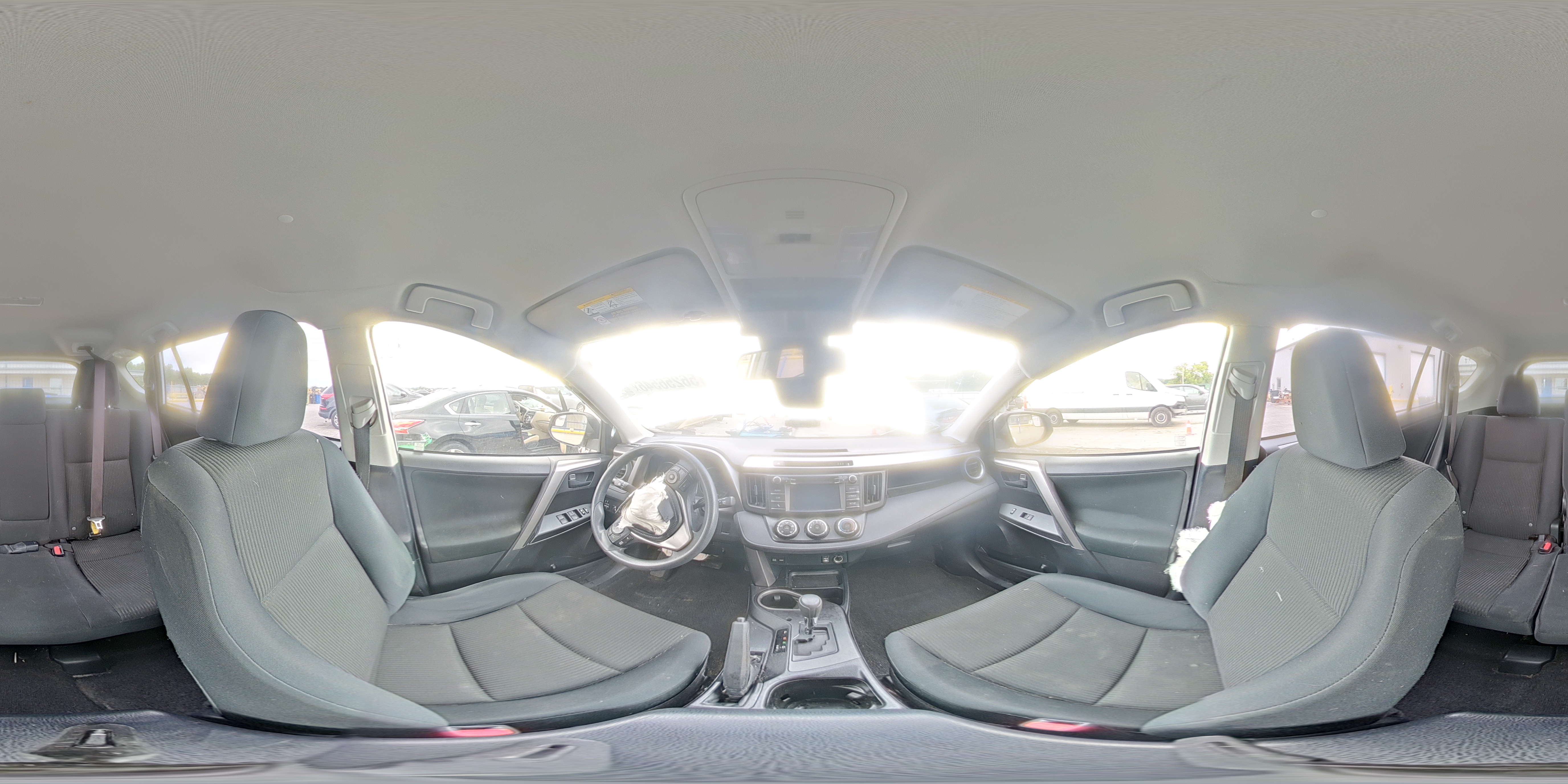 2017 Toyota Rav4 Le White vin: JTMZFREV9HJ715881