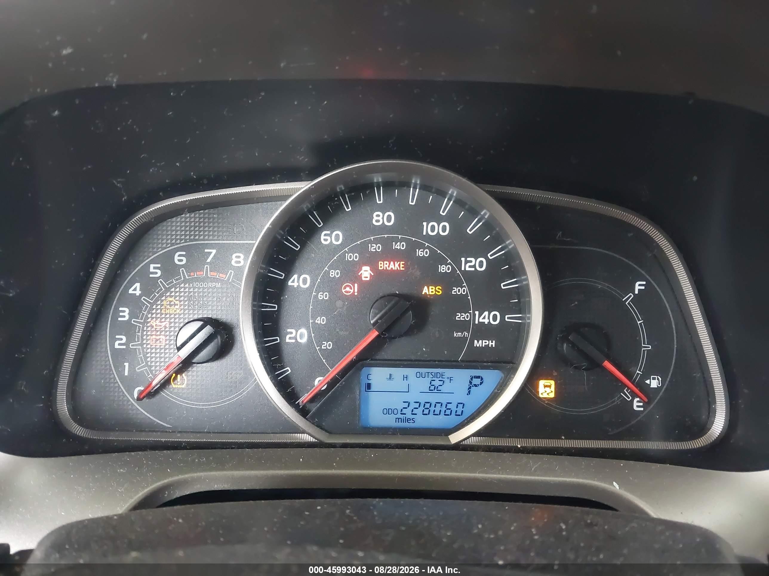 2014 Toyota Rav4 Le Gray vin: JTMZFREVXED033277