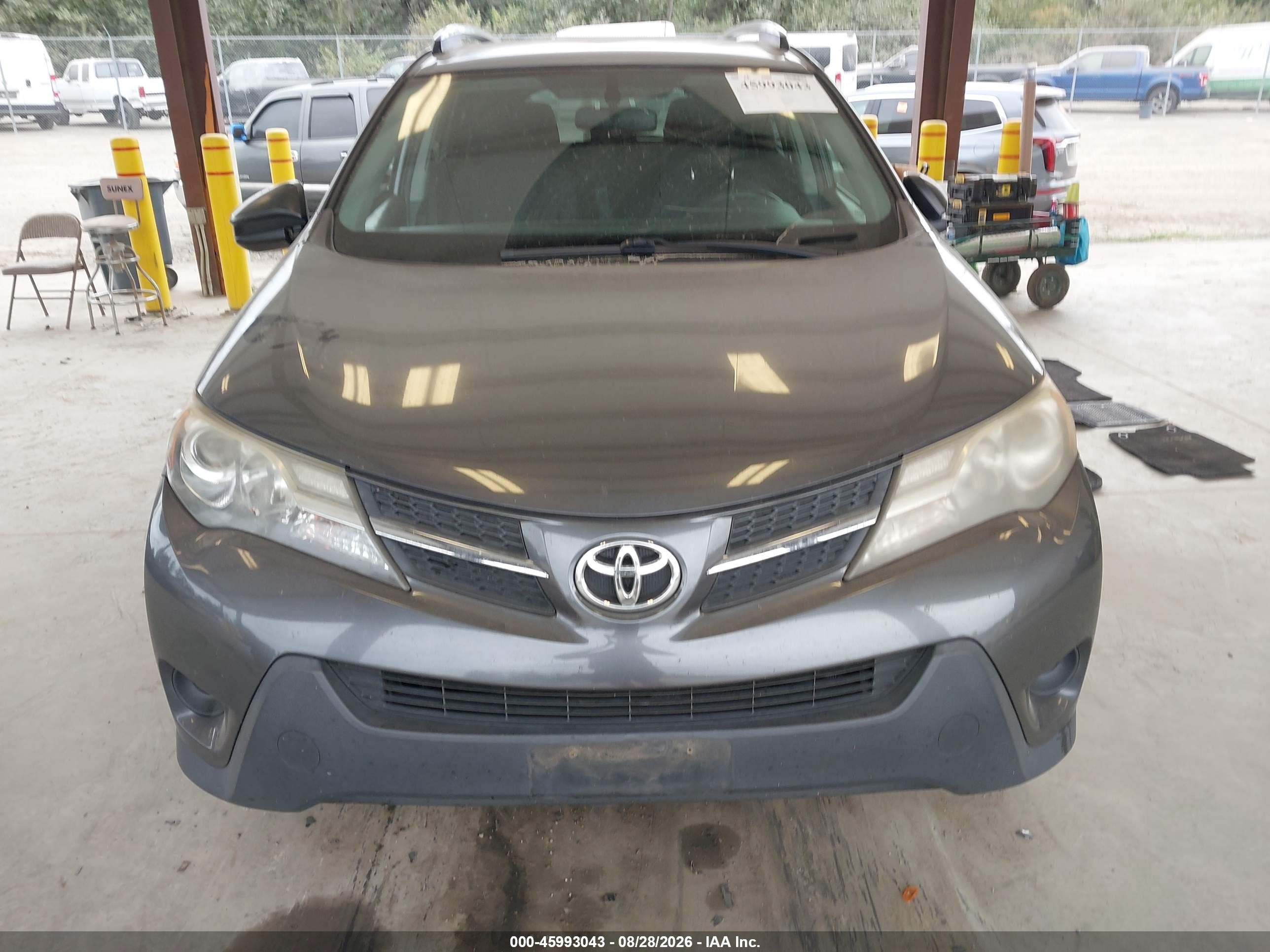 2014 Toyota Rav4 Le Gray vin: JTMZFREVXED033277