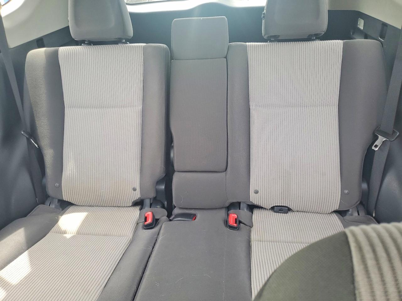 2014 Toyota Rav4 Le Gray vin: JTMZFREVXEJ003858