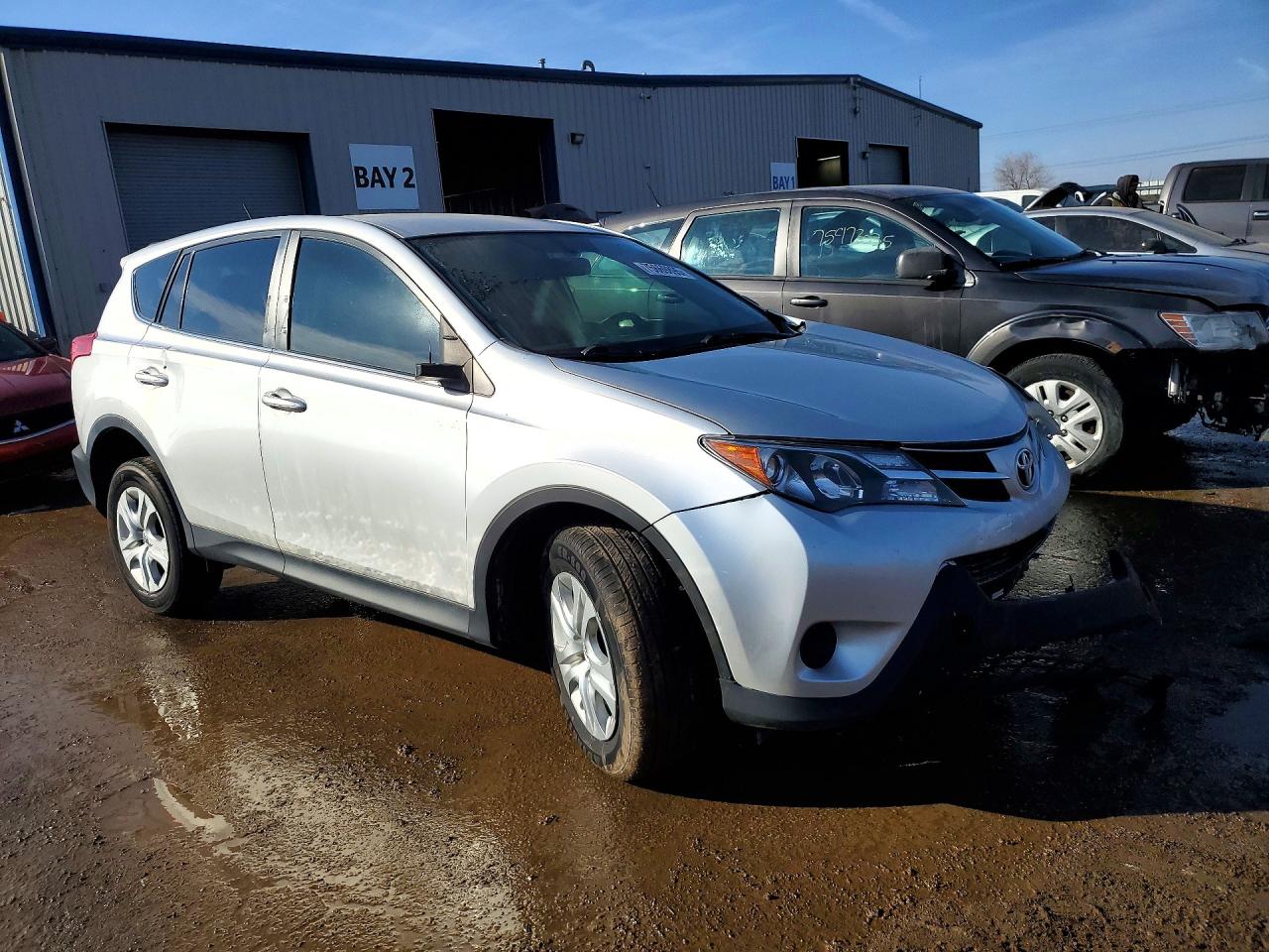 2014 Toyota Rav4 Le Silver vin: JTMZFREVXEJ011880