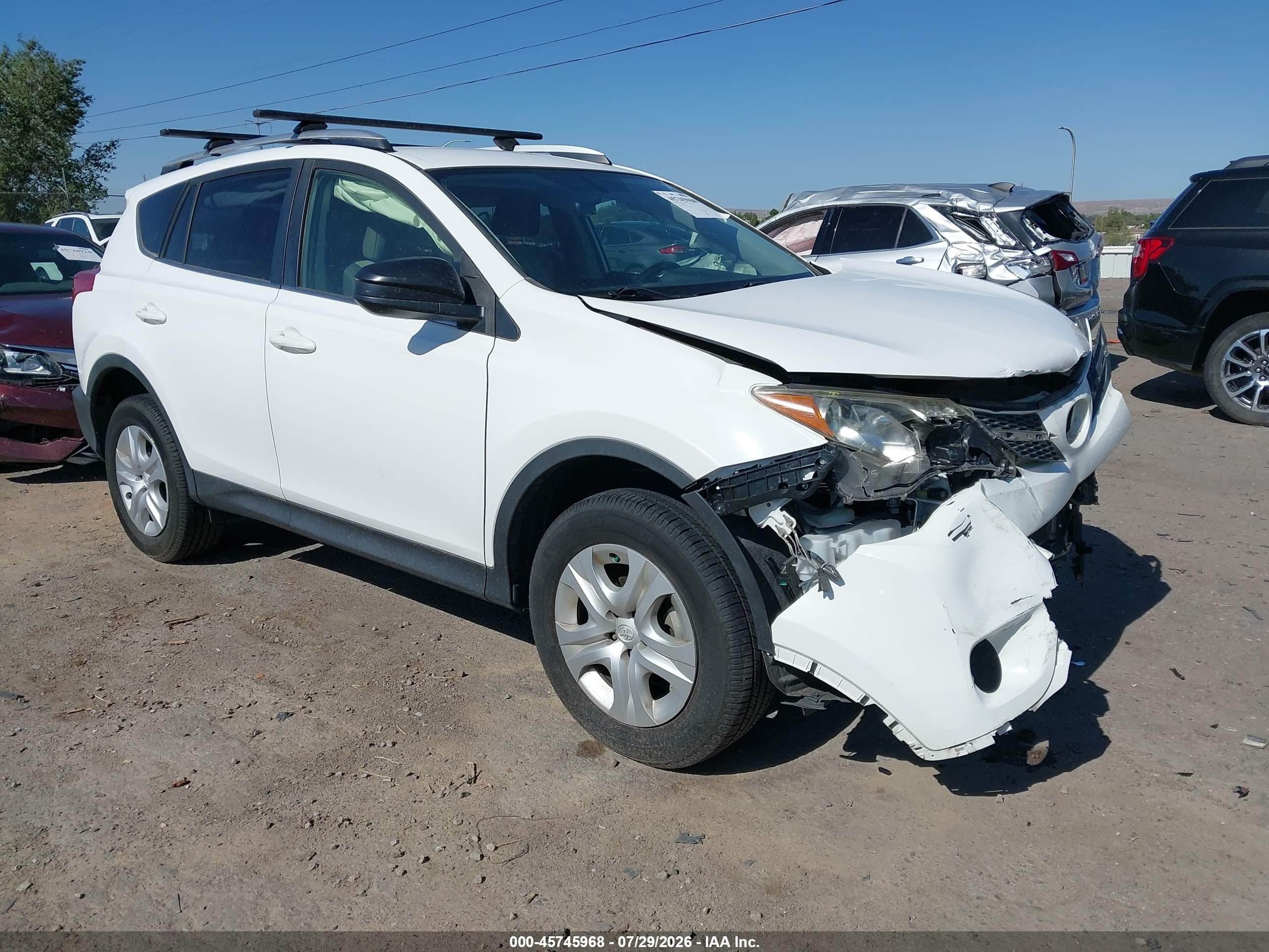 2014 Toyota Rav4 Le White vin: JTMZFREVXEJ018764