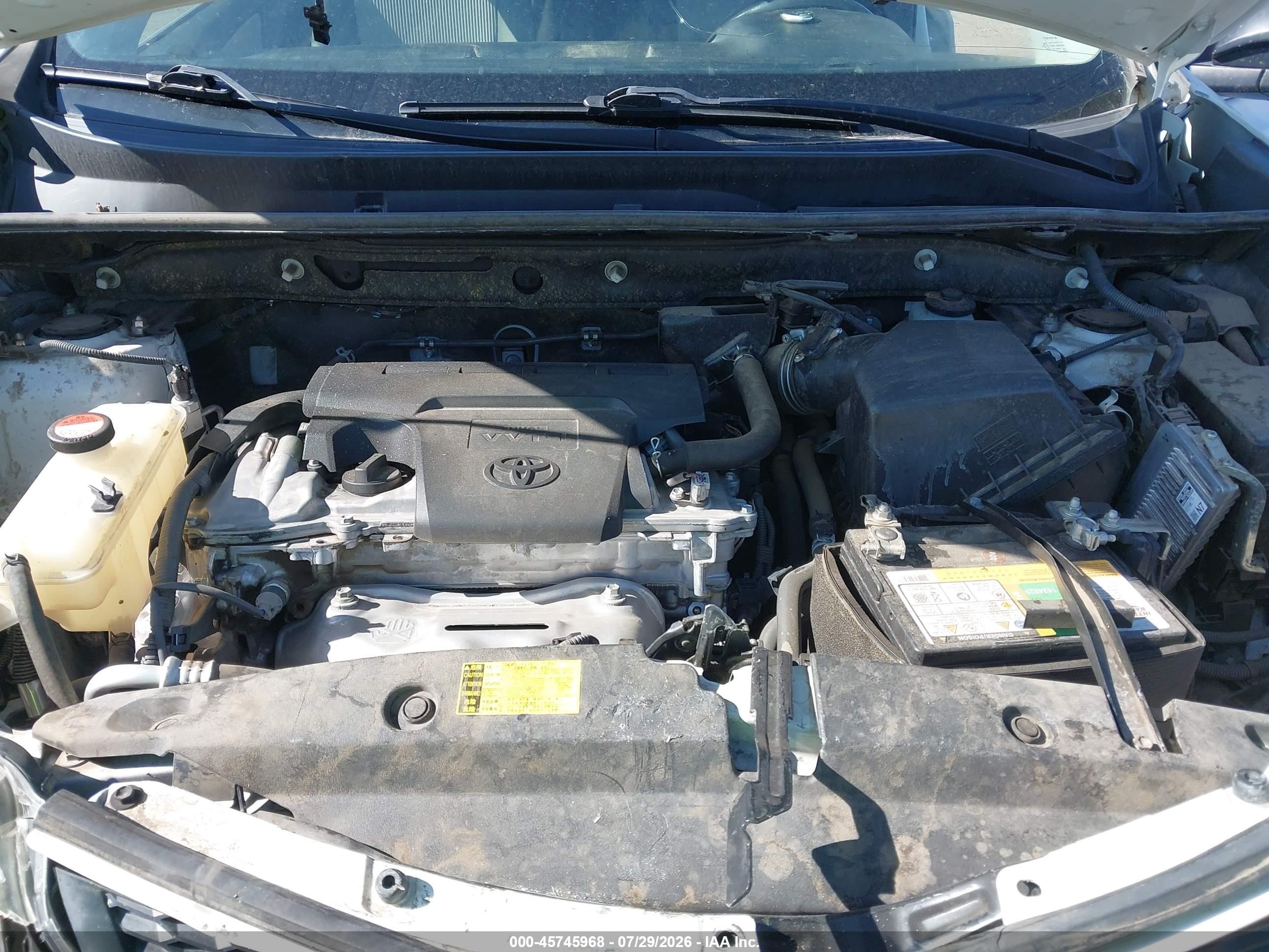 2014 Toyota Rav4 Le White vin: JTMZFREVXEJ018764