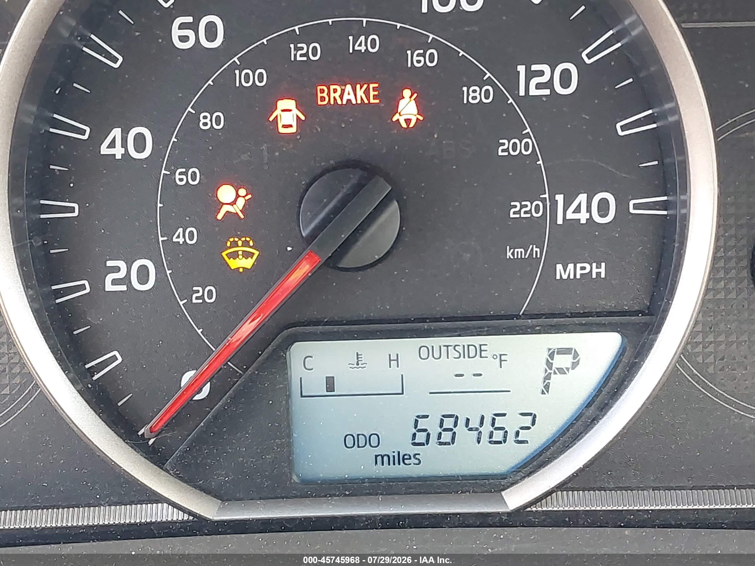 2014 Toyota Rav4 Le White vin: JTMZFREVXEJ018764